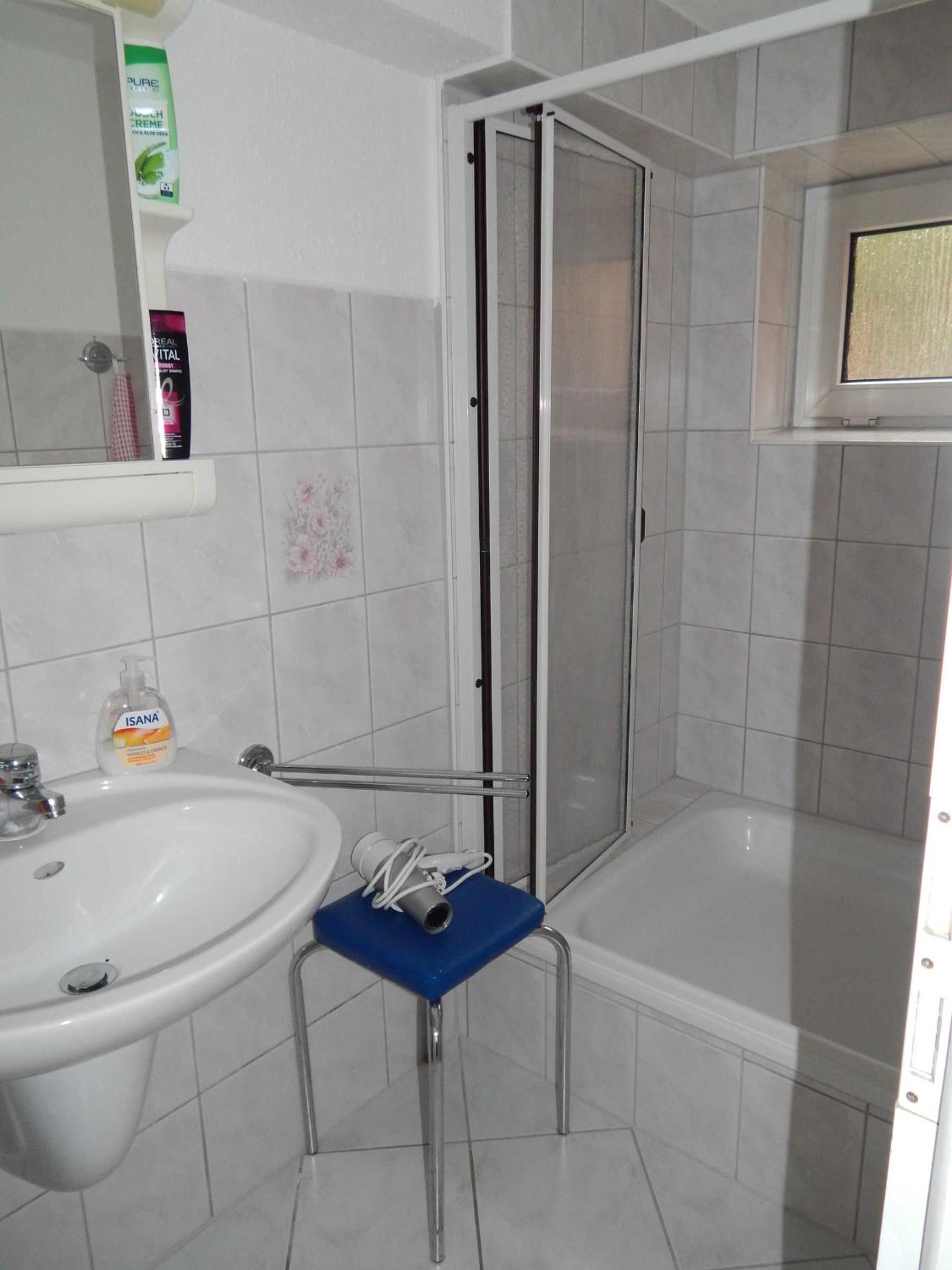 One-Bedroom Apartment with Terrace photo 2