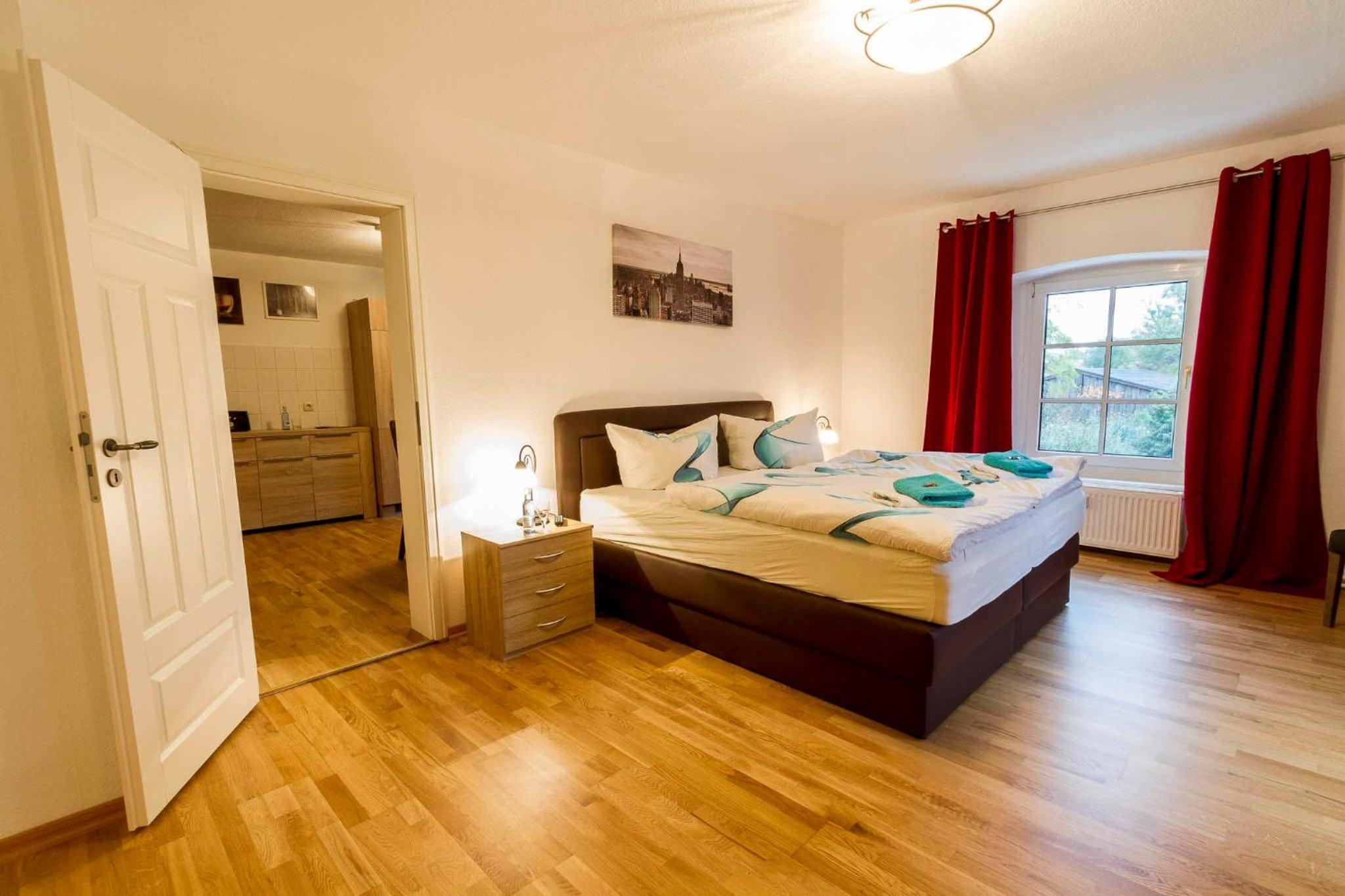 Three-Bedroom Apartment with Balcony and Terrace photo 3