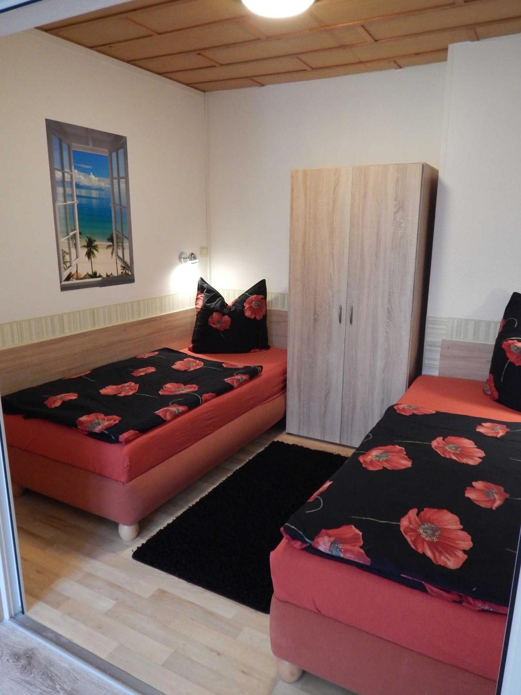 One-Bedroom Apartment with Shower photo 1