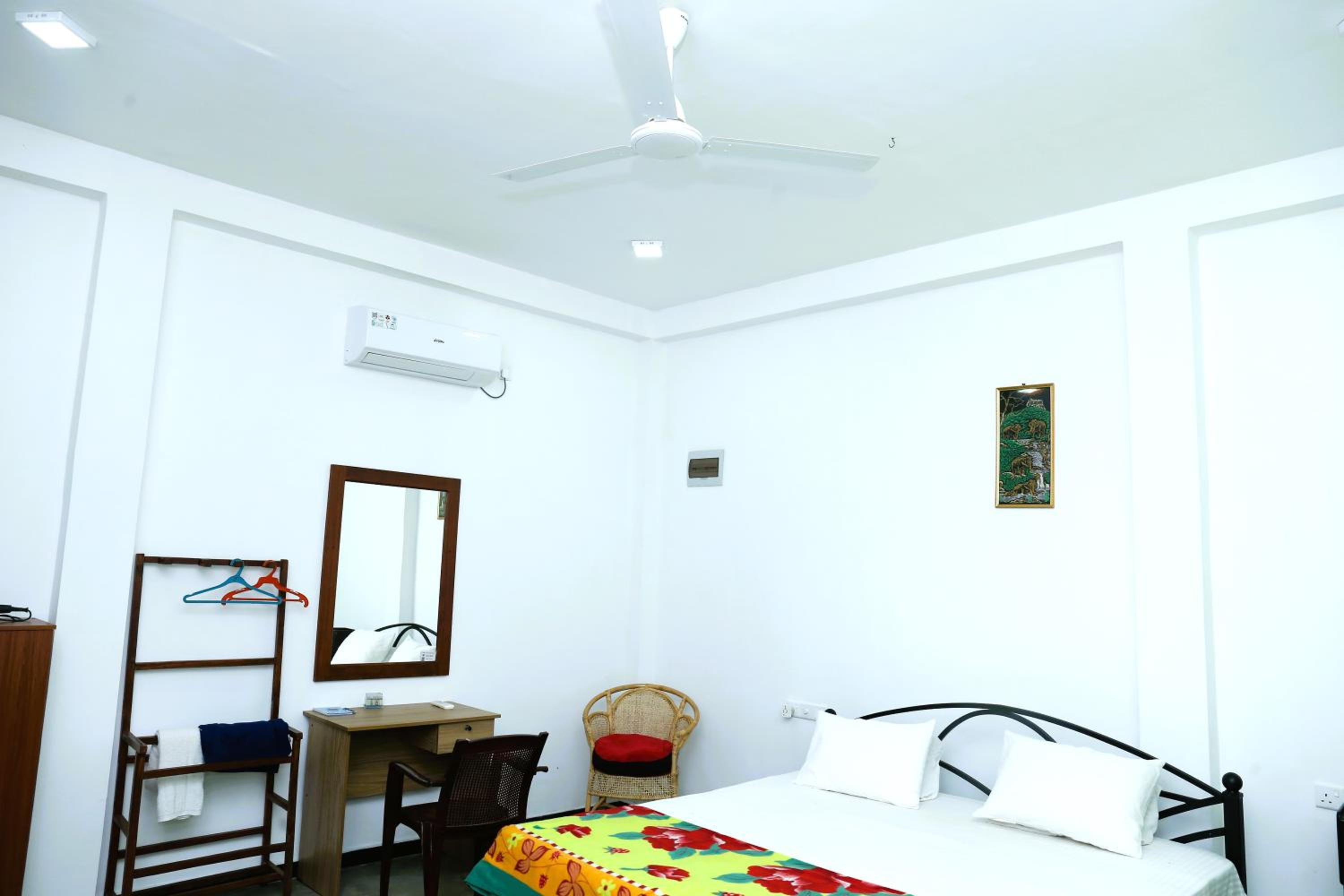Deluxe Double Room photo 3