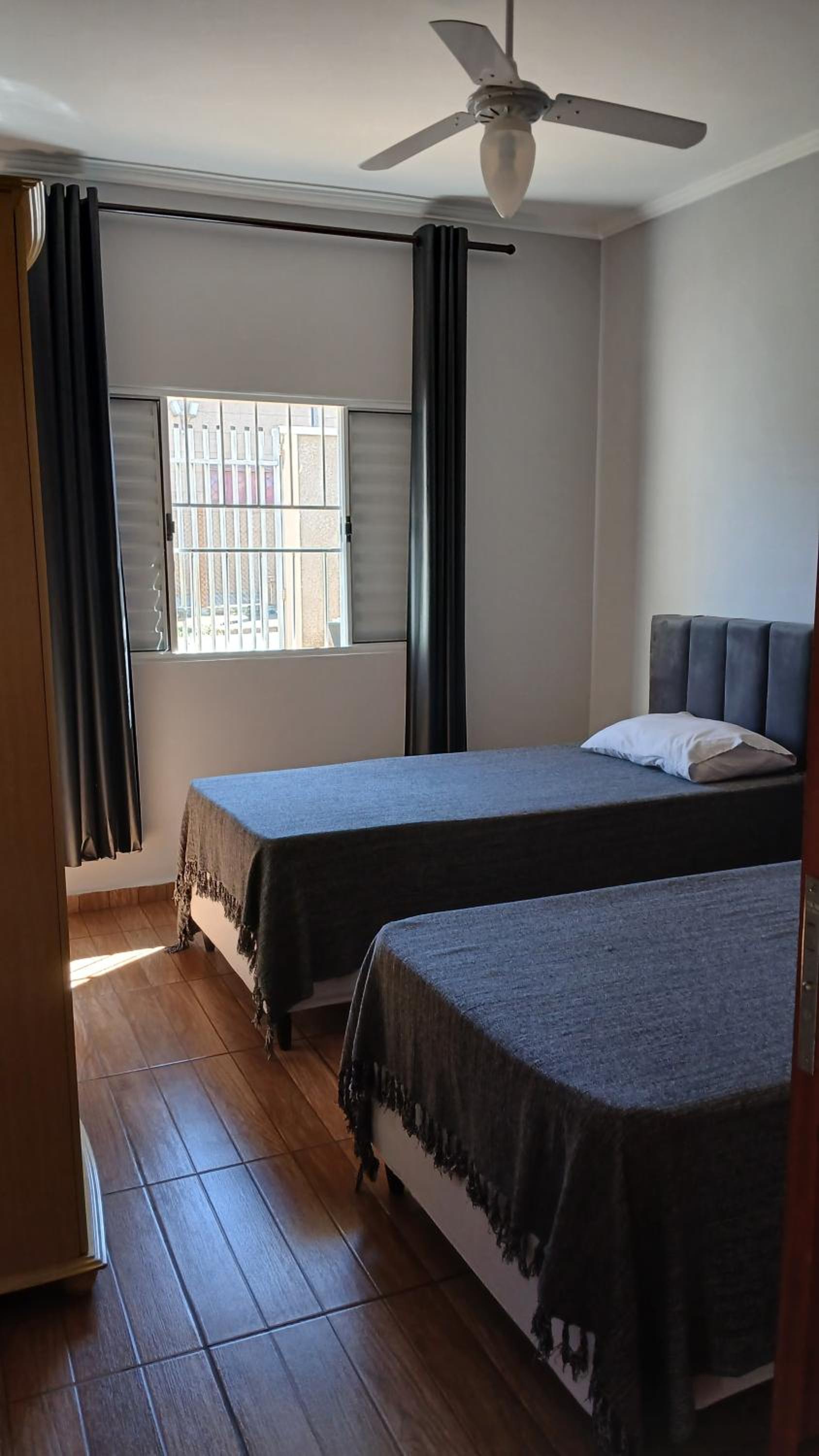Double Room with Shared Bathroom photo 2