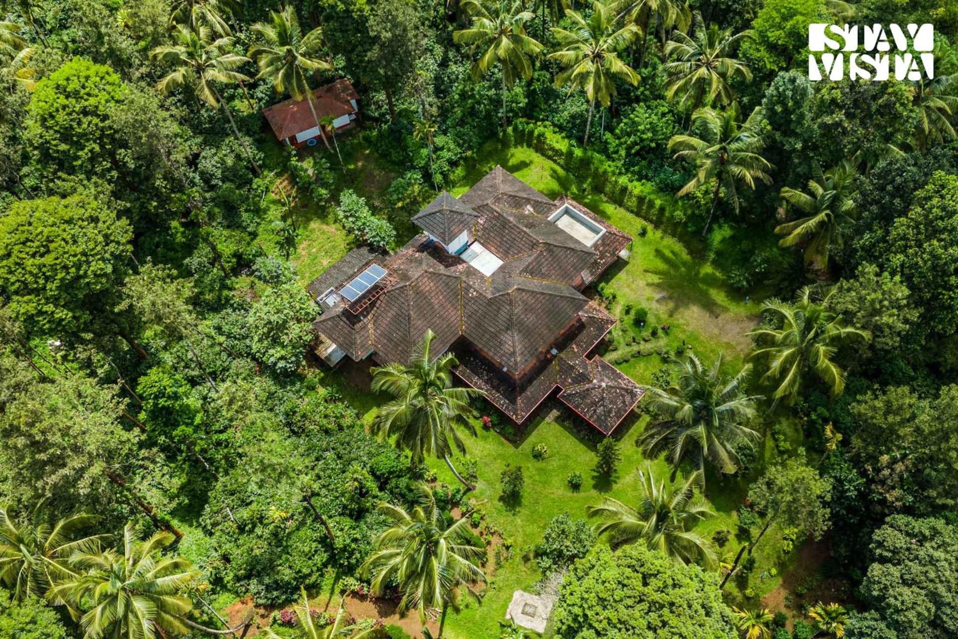 Villa photo 2