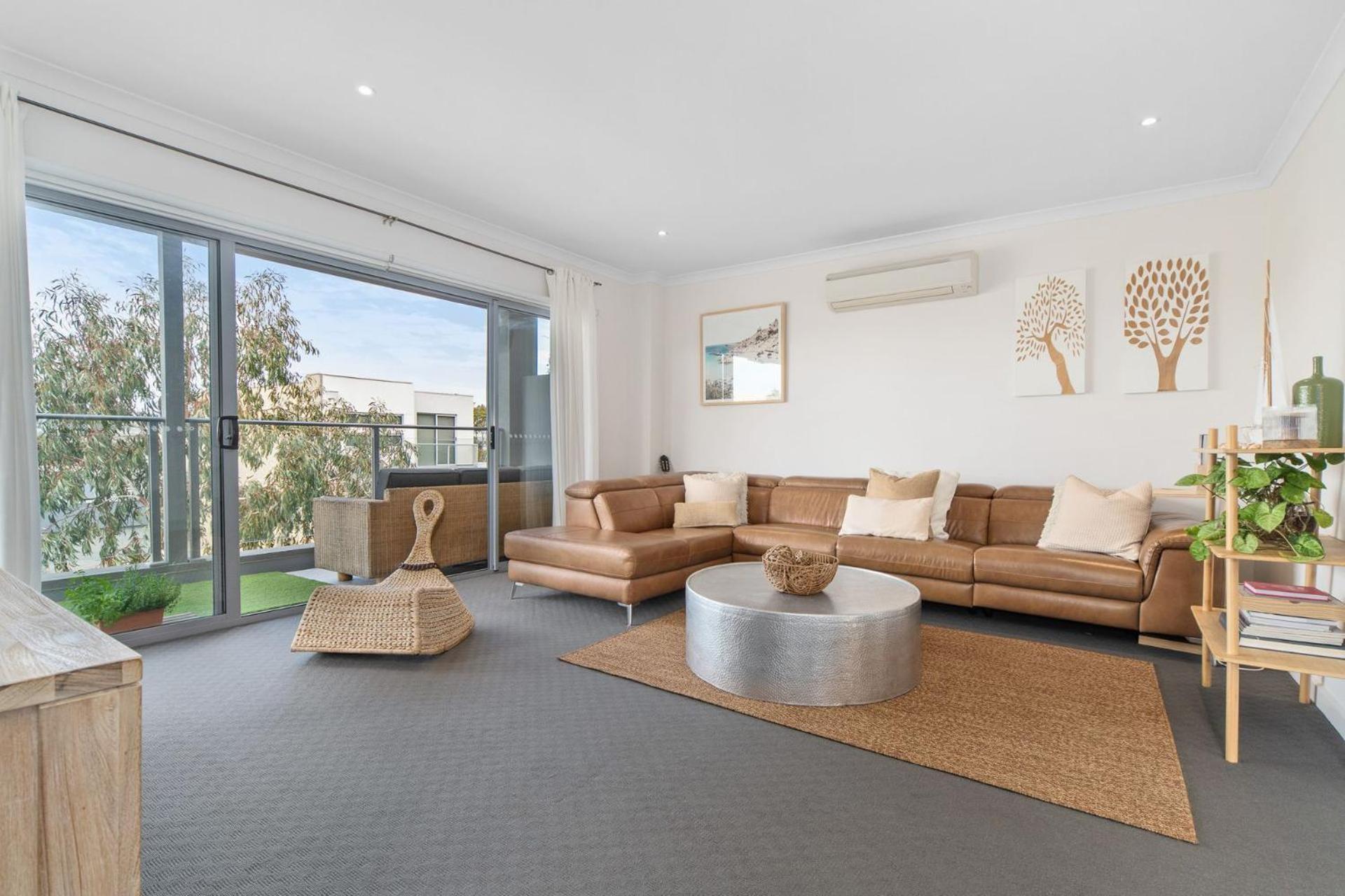 Four-Bedroom House photo 1