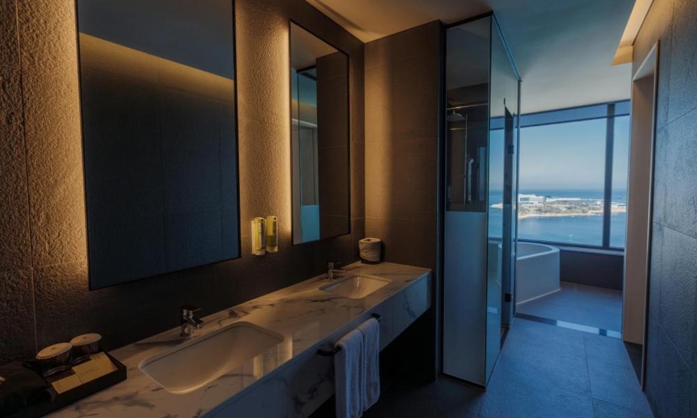 Deluxe Twin Room photo 2