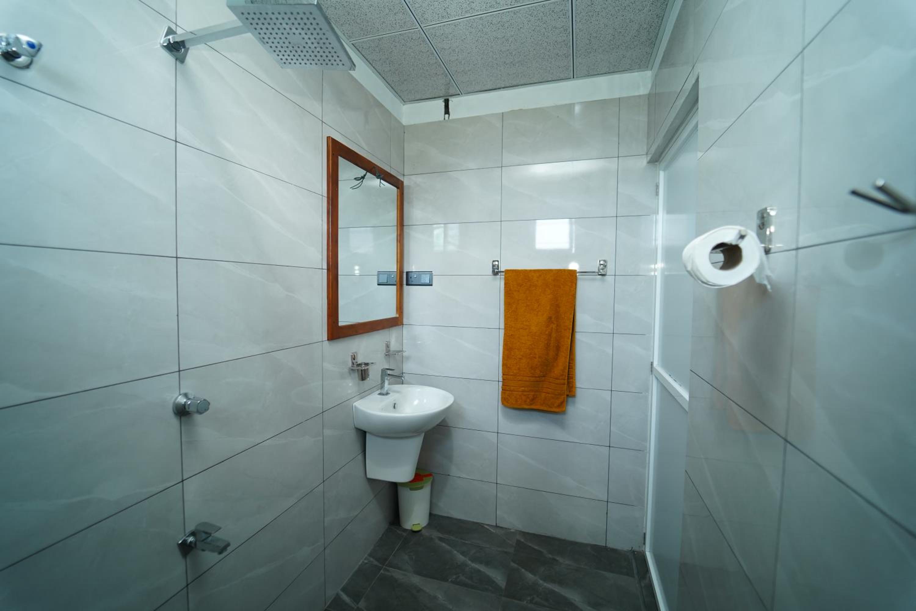 King Room with Balcony photo 2