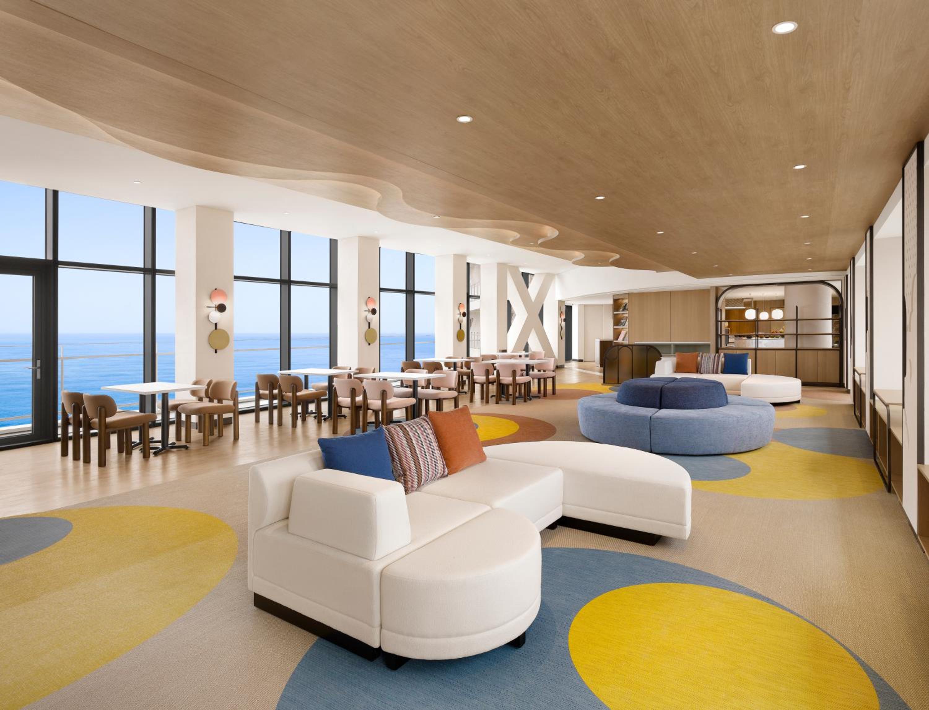 [Family Getaway Offer] Family Club Premier King Ocean View with Breakfast for 2 Adults and 2 Kids + Family Lounge Access (non-alcohol beverage service available) - Photo 3