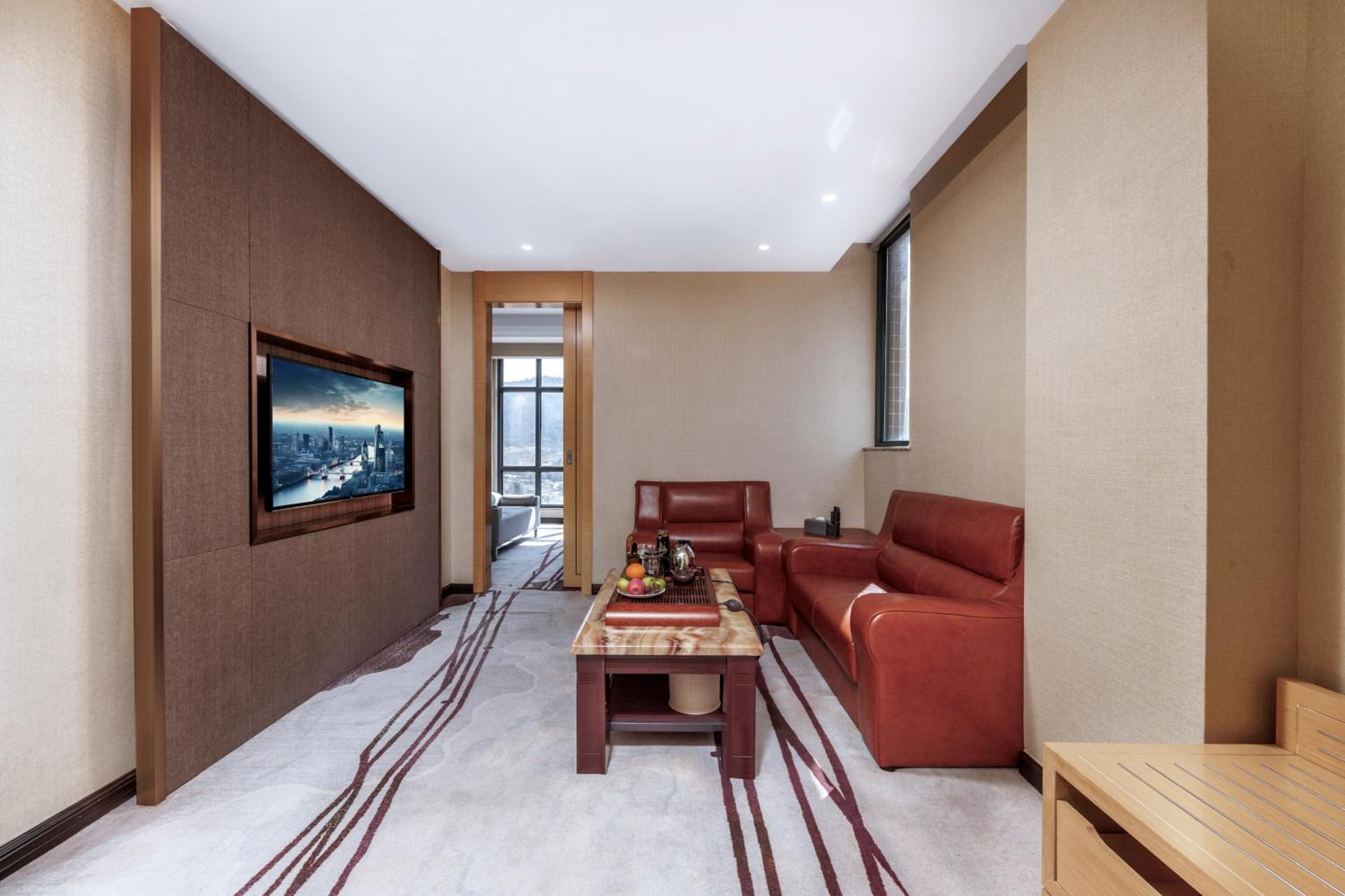 One-Bedroom Suite photo 2