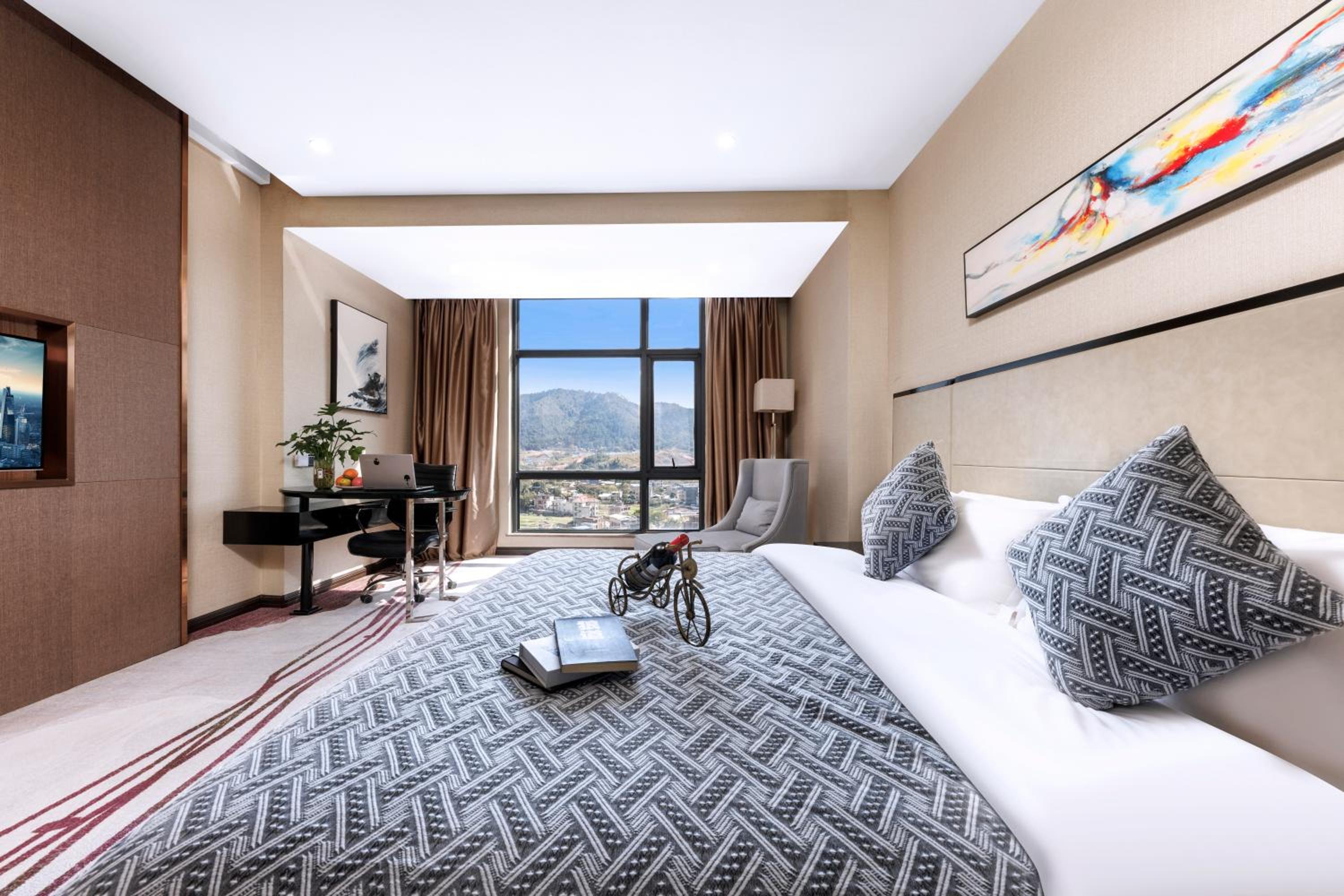 King Room With Mountain View photo 1