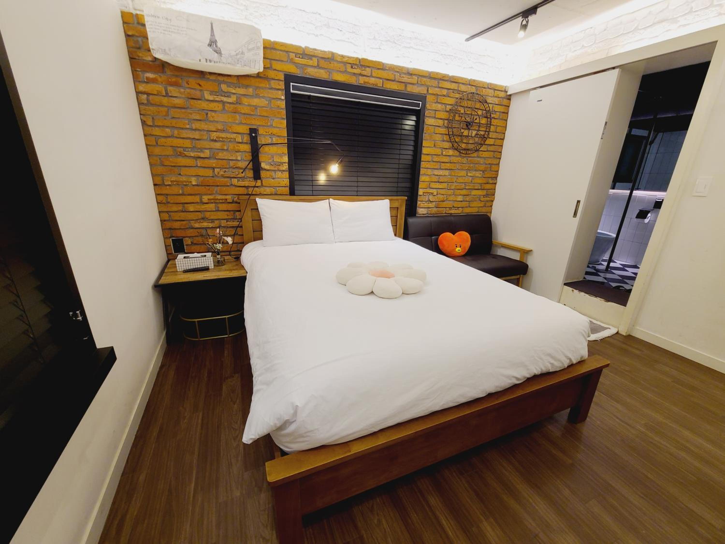 Double Room with Garden View - Photo 13