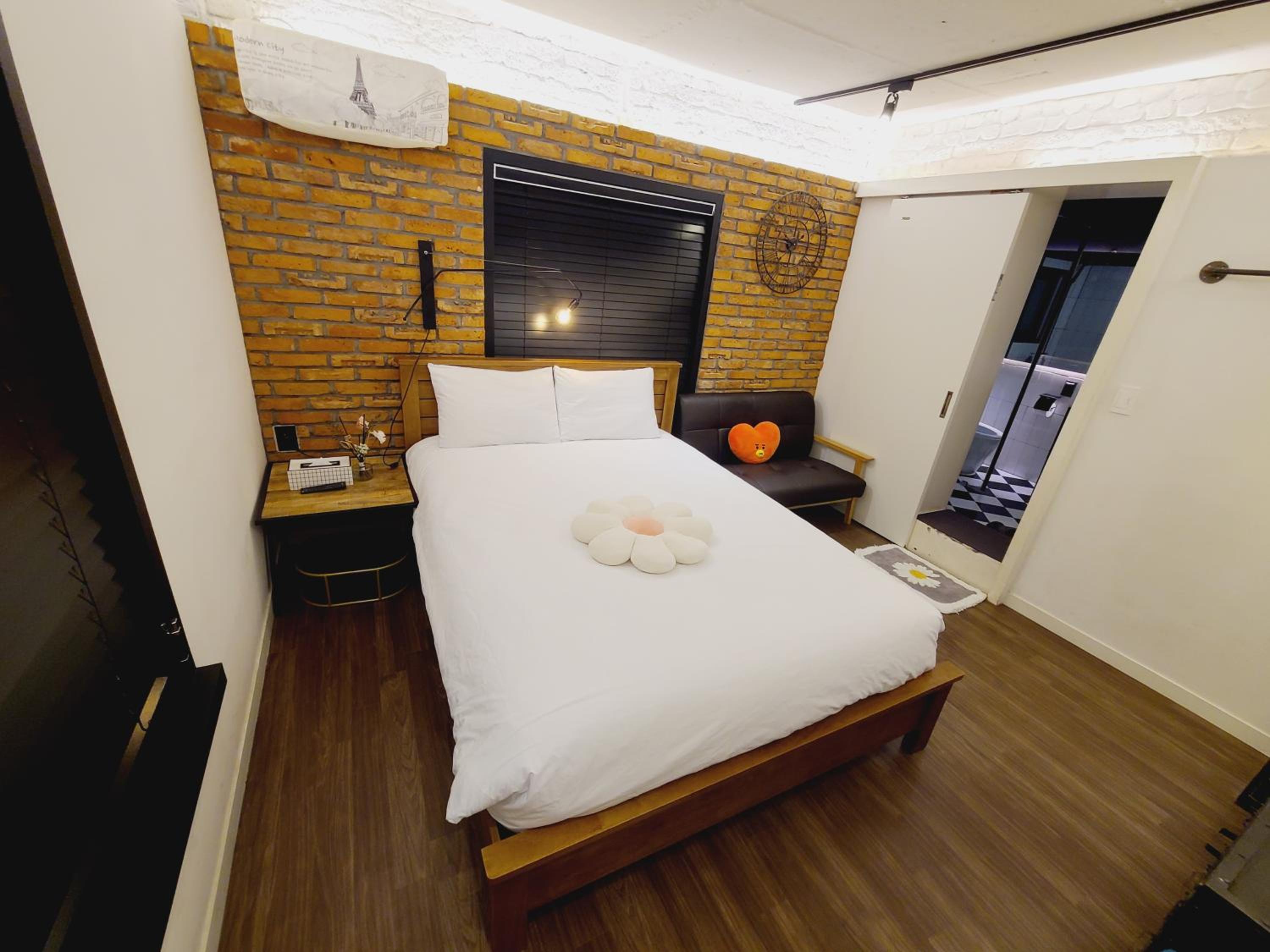 Double Room with Garden View - Photo 1