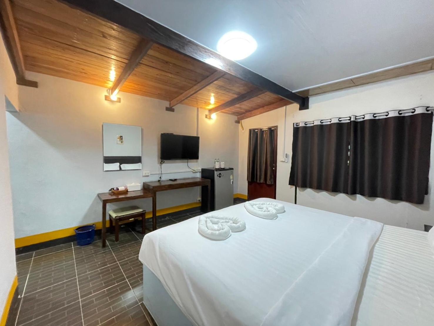 Basic Triple Room photo 3