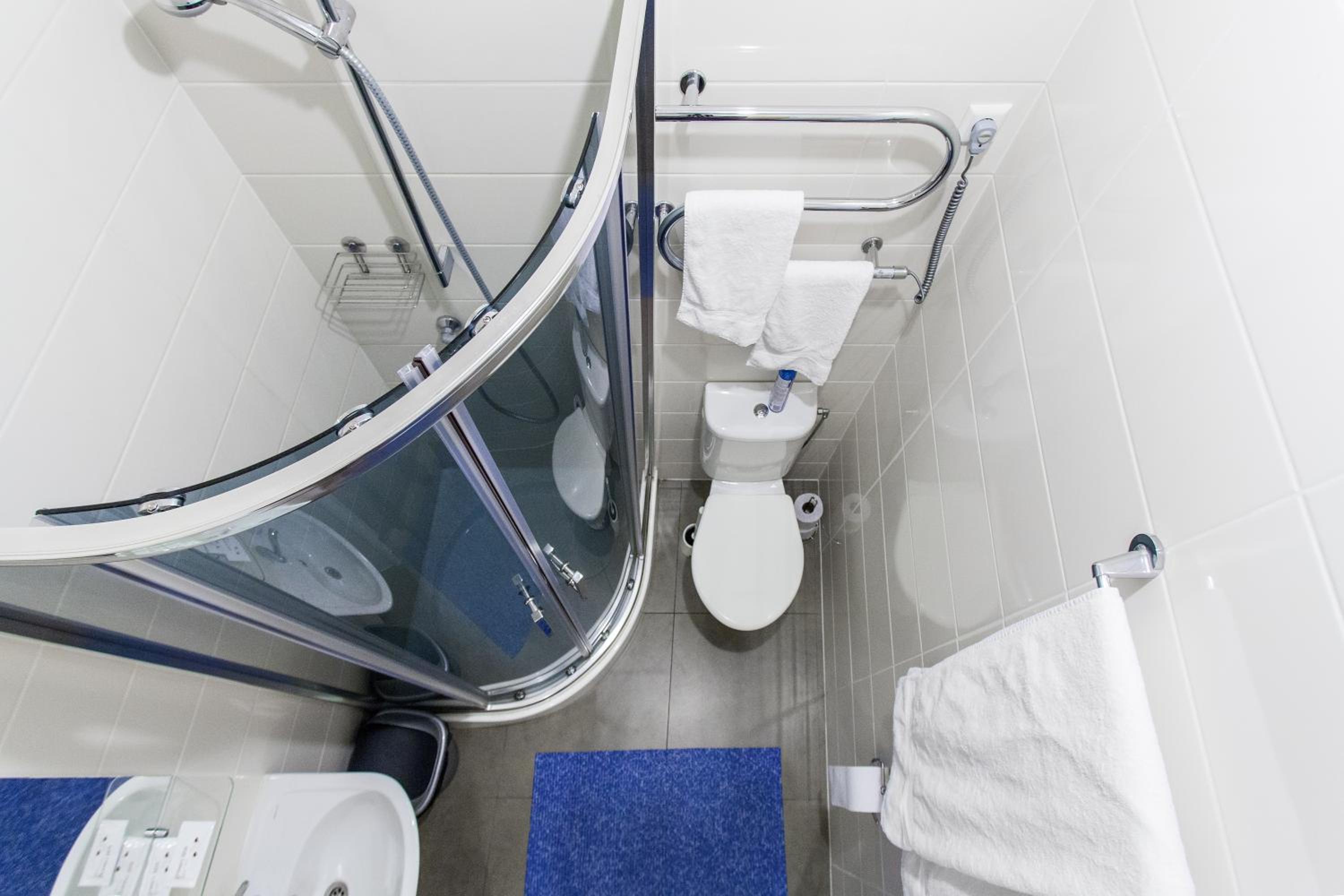 Triple Room - Photo 11