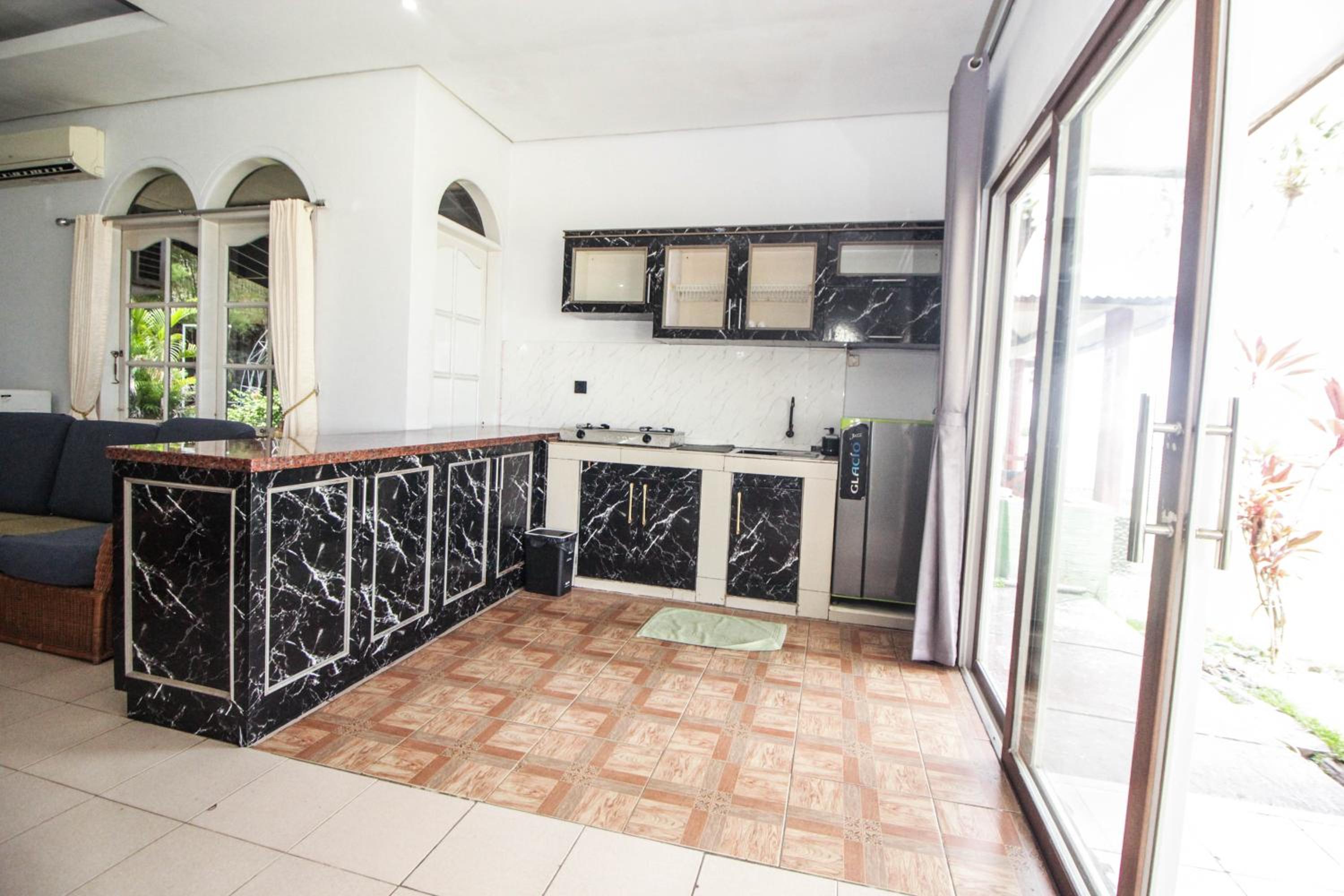Villa with Sea View - Photo 11