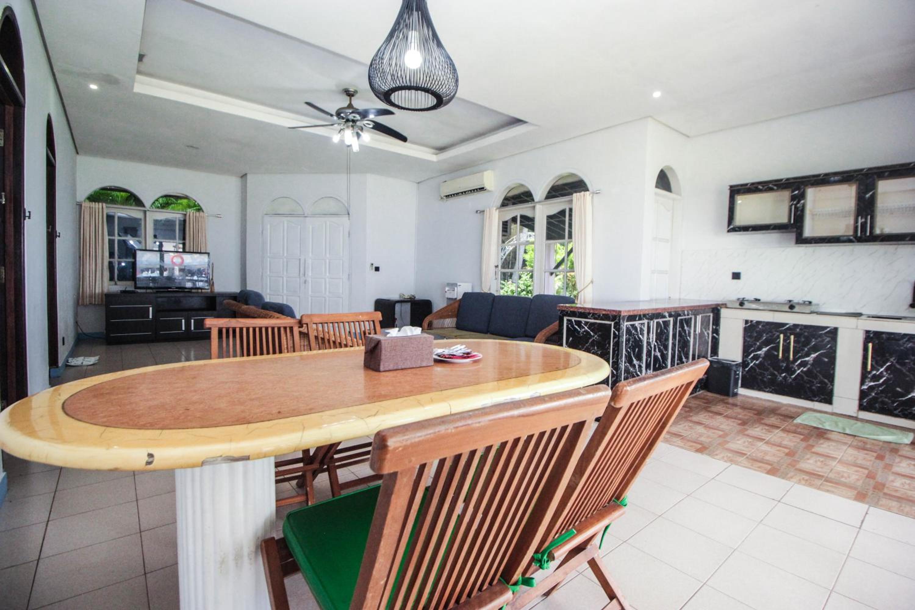 Villa with Sea View - Photo 4