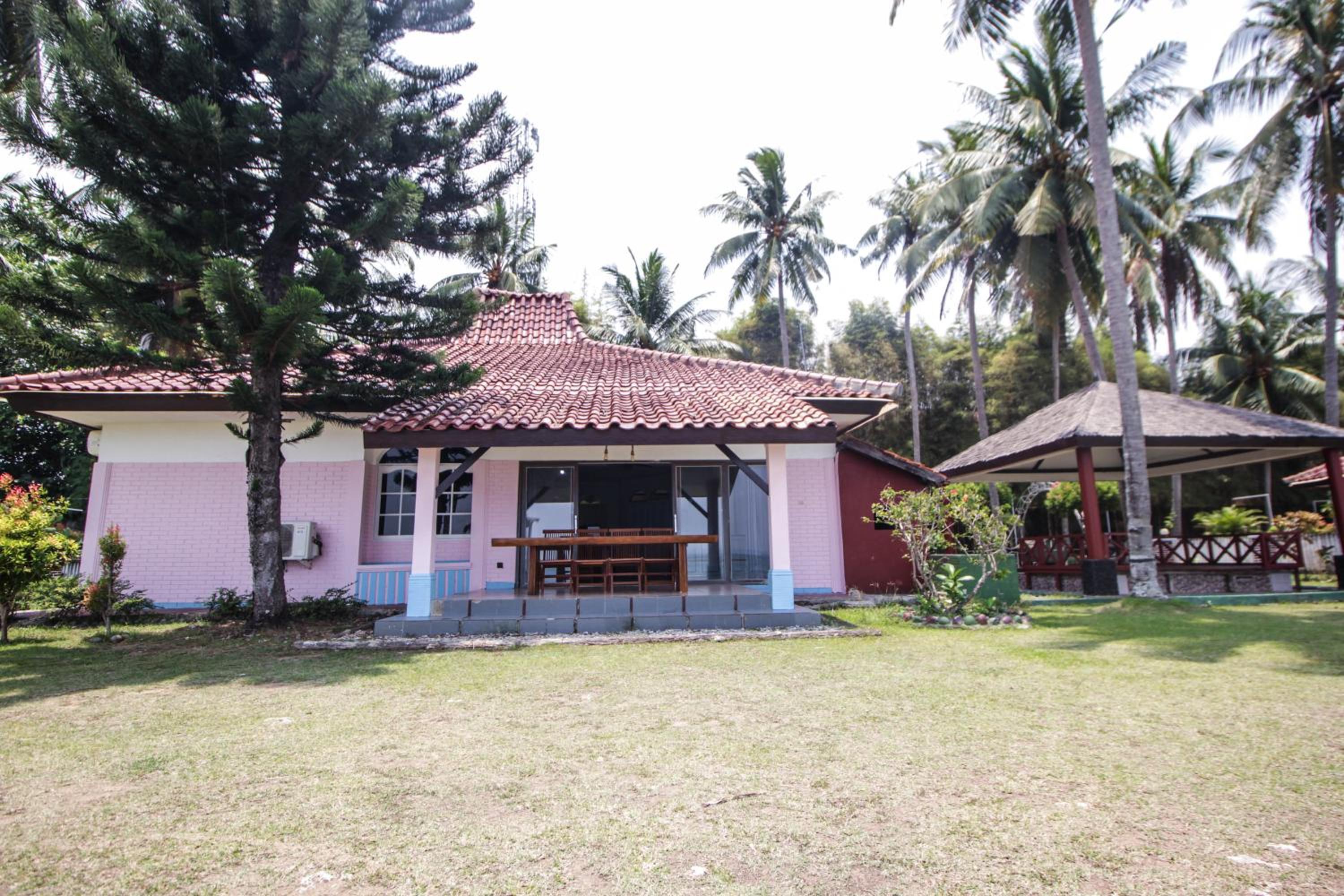 Villa with Sea View - Photo 2