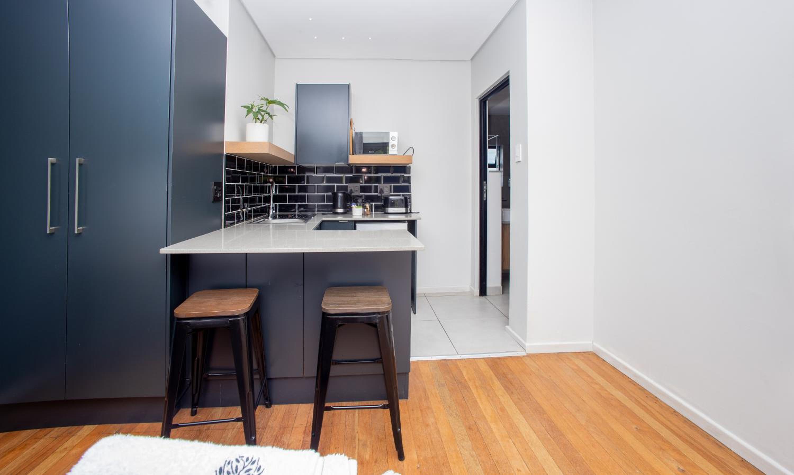 Twin Room - Photo 6