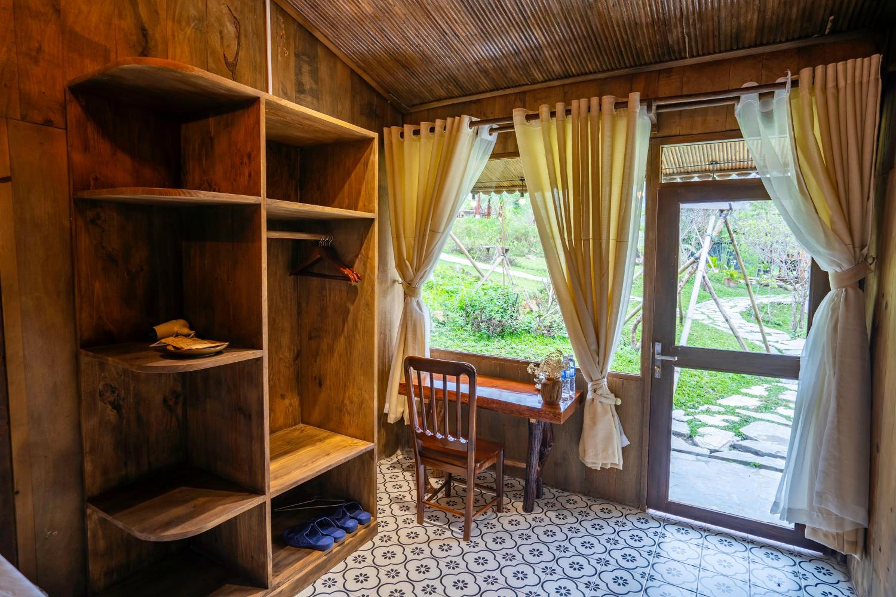 Double Room with Private Bathroom photo 3