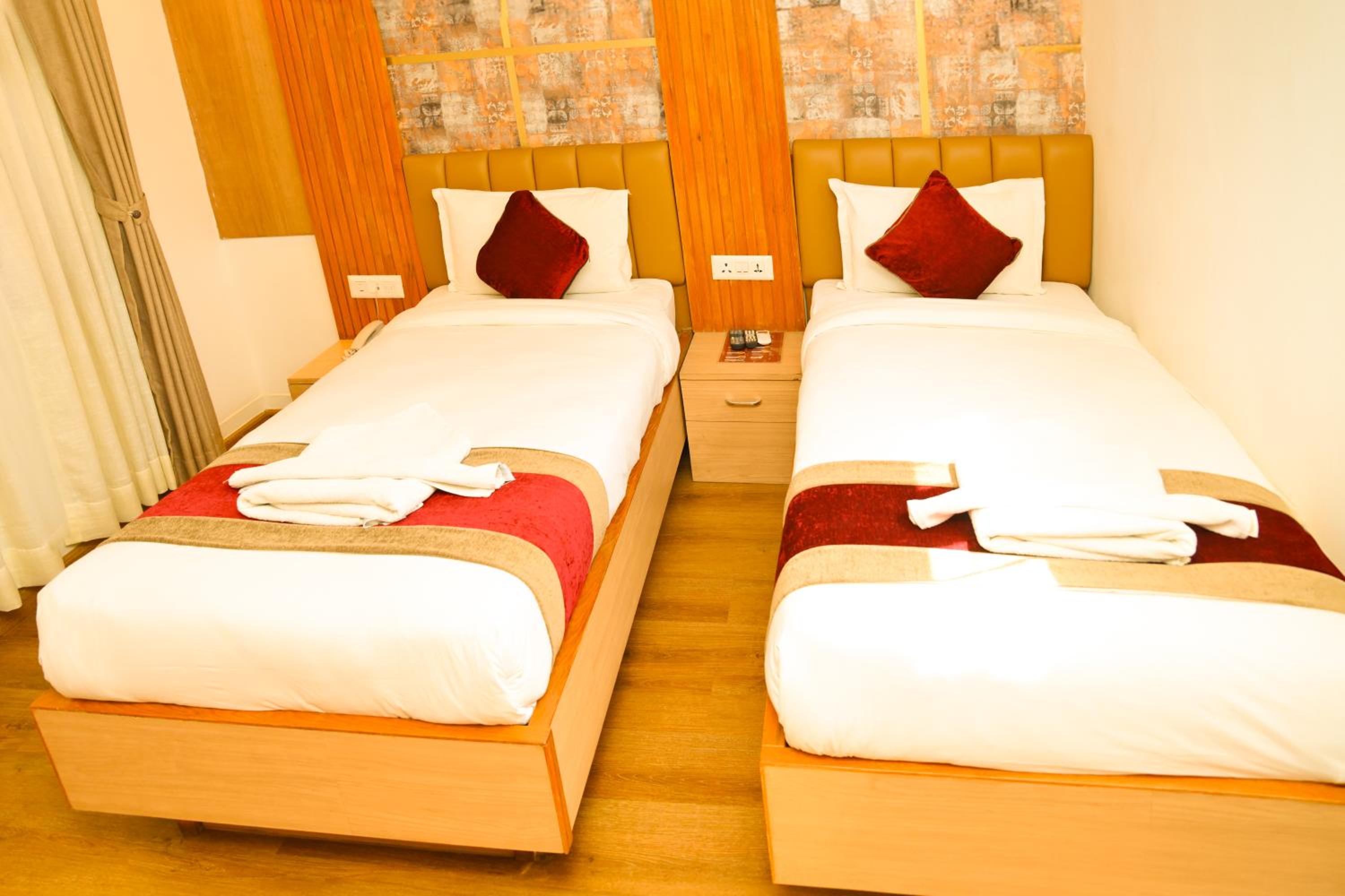 Deluxe Twin Room - Photo 2