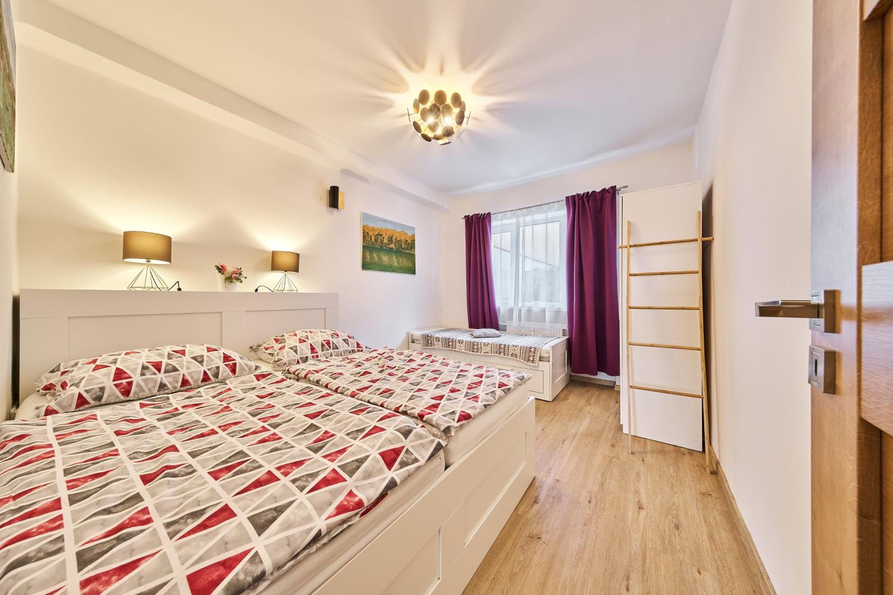 One-Bedroom Apartment - Photo 25