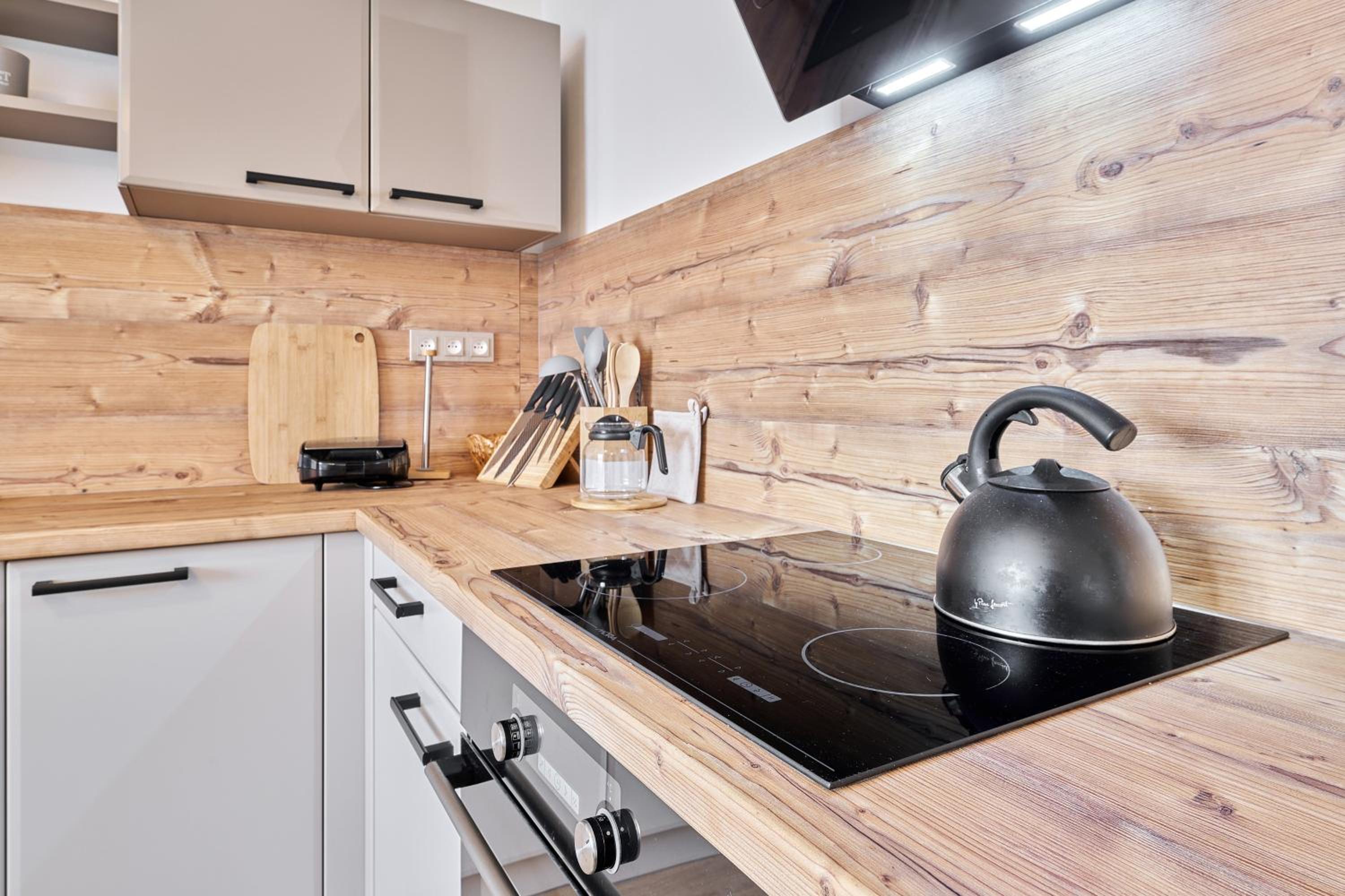 One-Bedroom Apartment - Photo 29