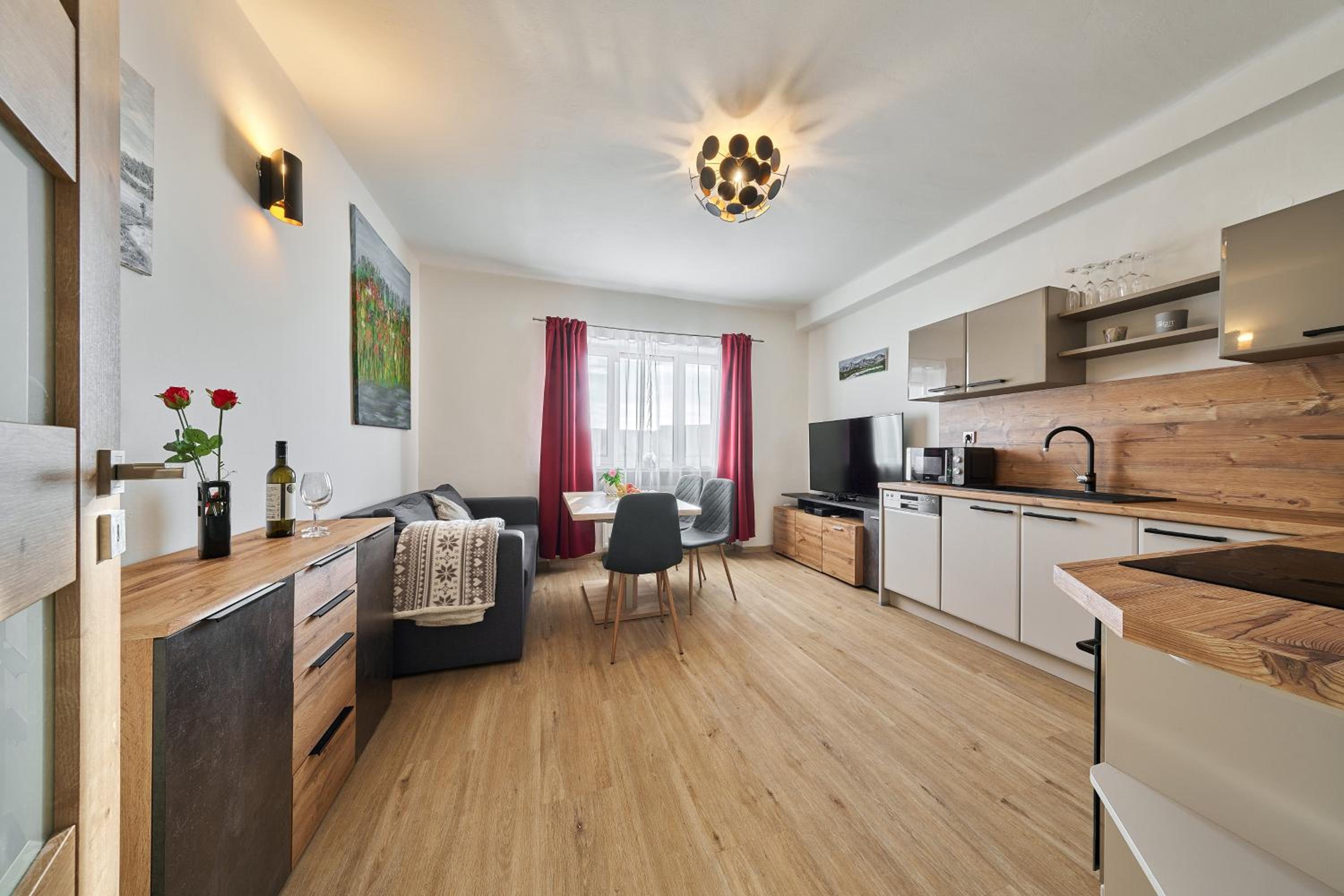 One-Bedroom Apartment - Photo 31