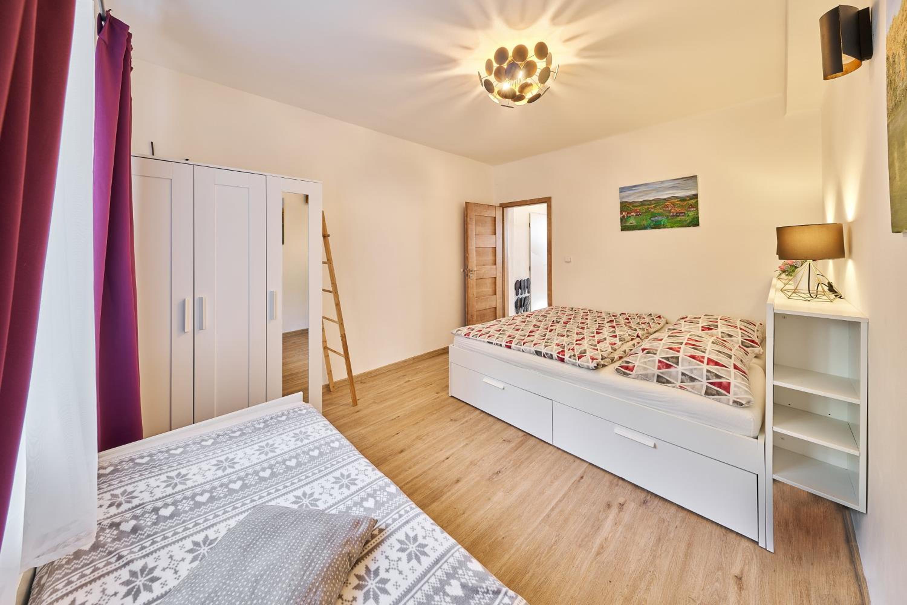 One-Bedroom Apartment - Photo 32