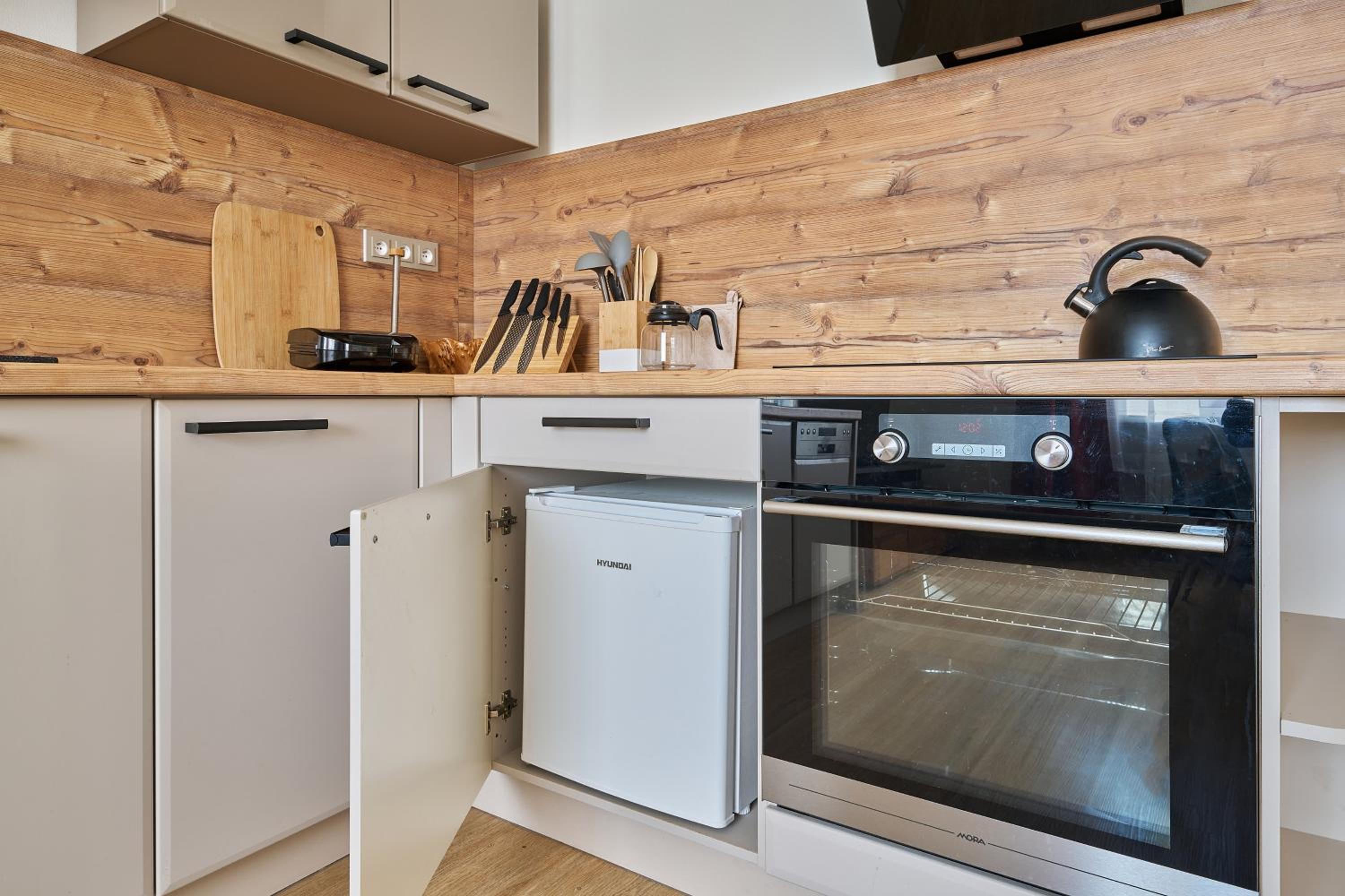 One-Bedroom Apartment - Photo 33