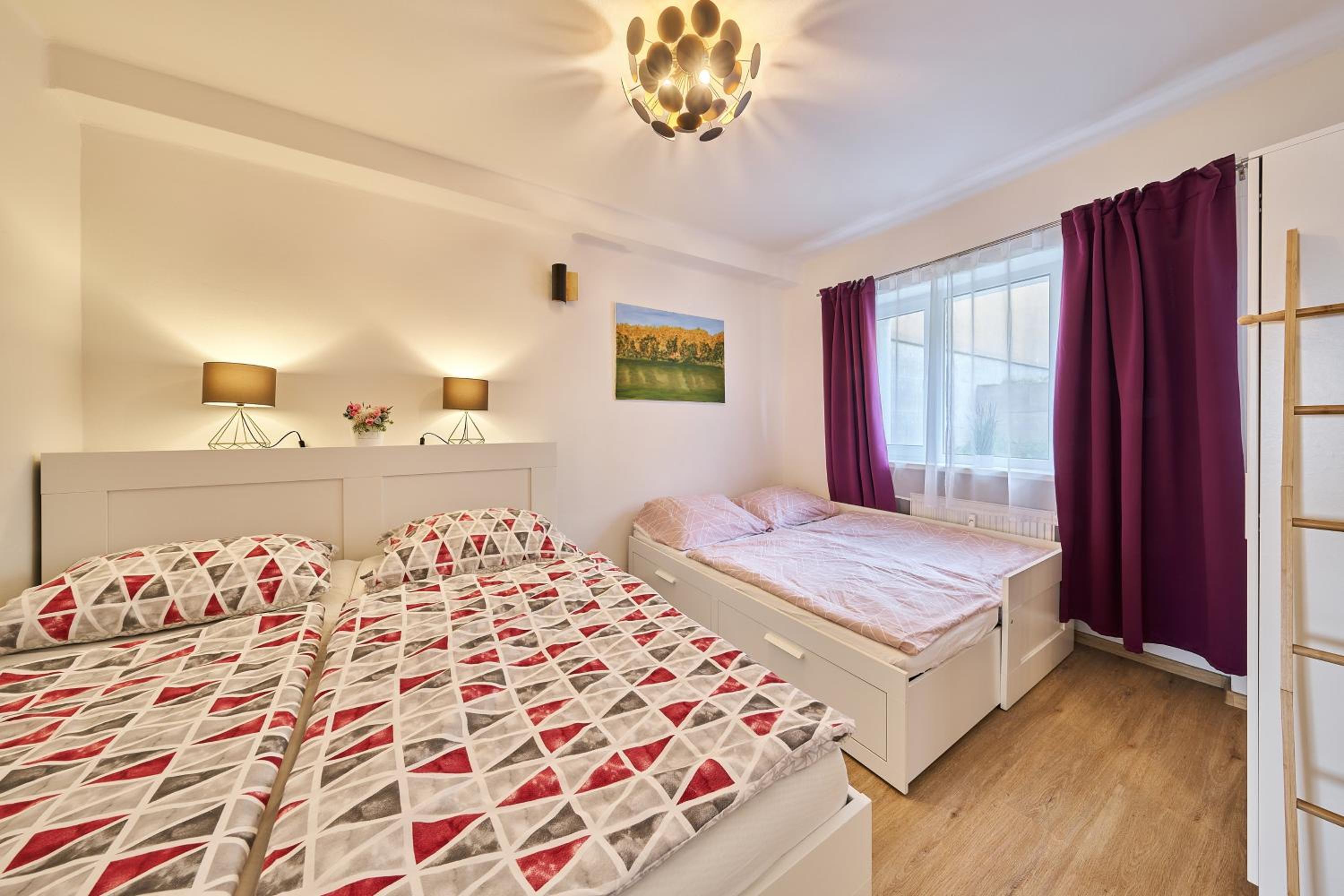 One-Bedroom Apartment - Photo 34
