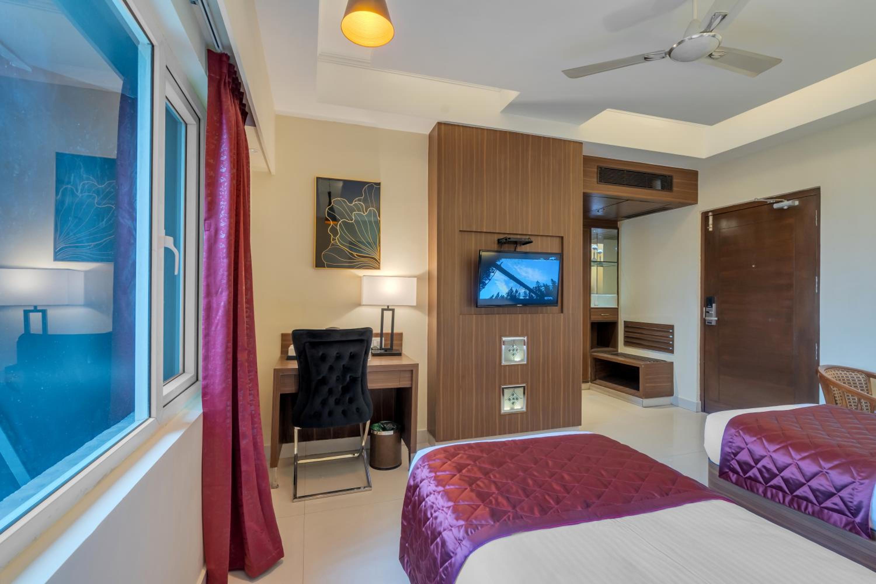 Deluxe Twin Room photo 3