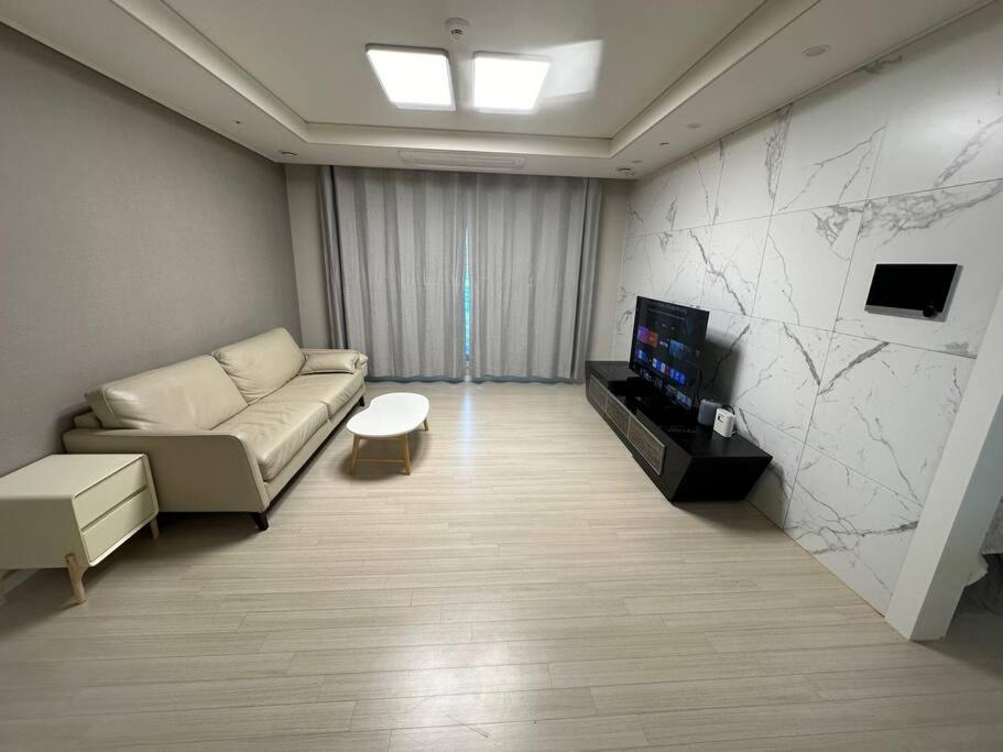 Three-Bedroom Premium Apartment