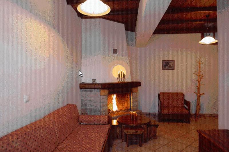 Suite with Fireplace - Photo 1
