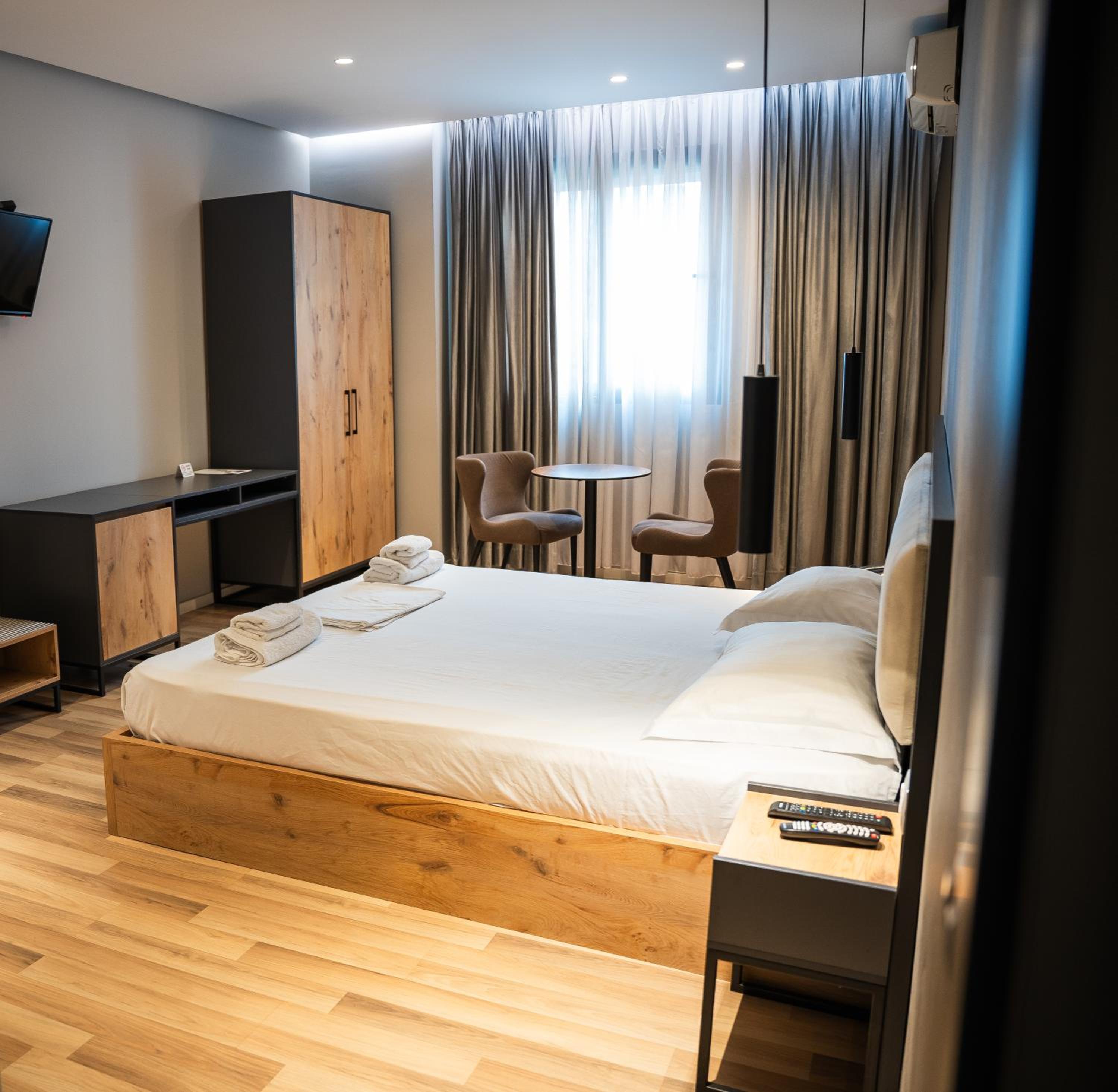 Executive King Room with Elegant Accommodations