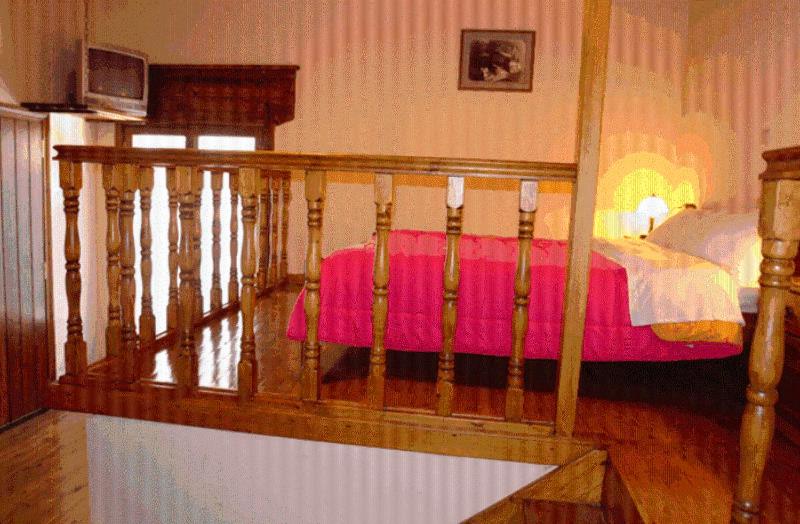 Standard Double or Twin Room - Photo 12
