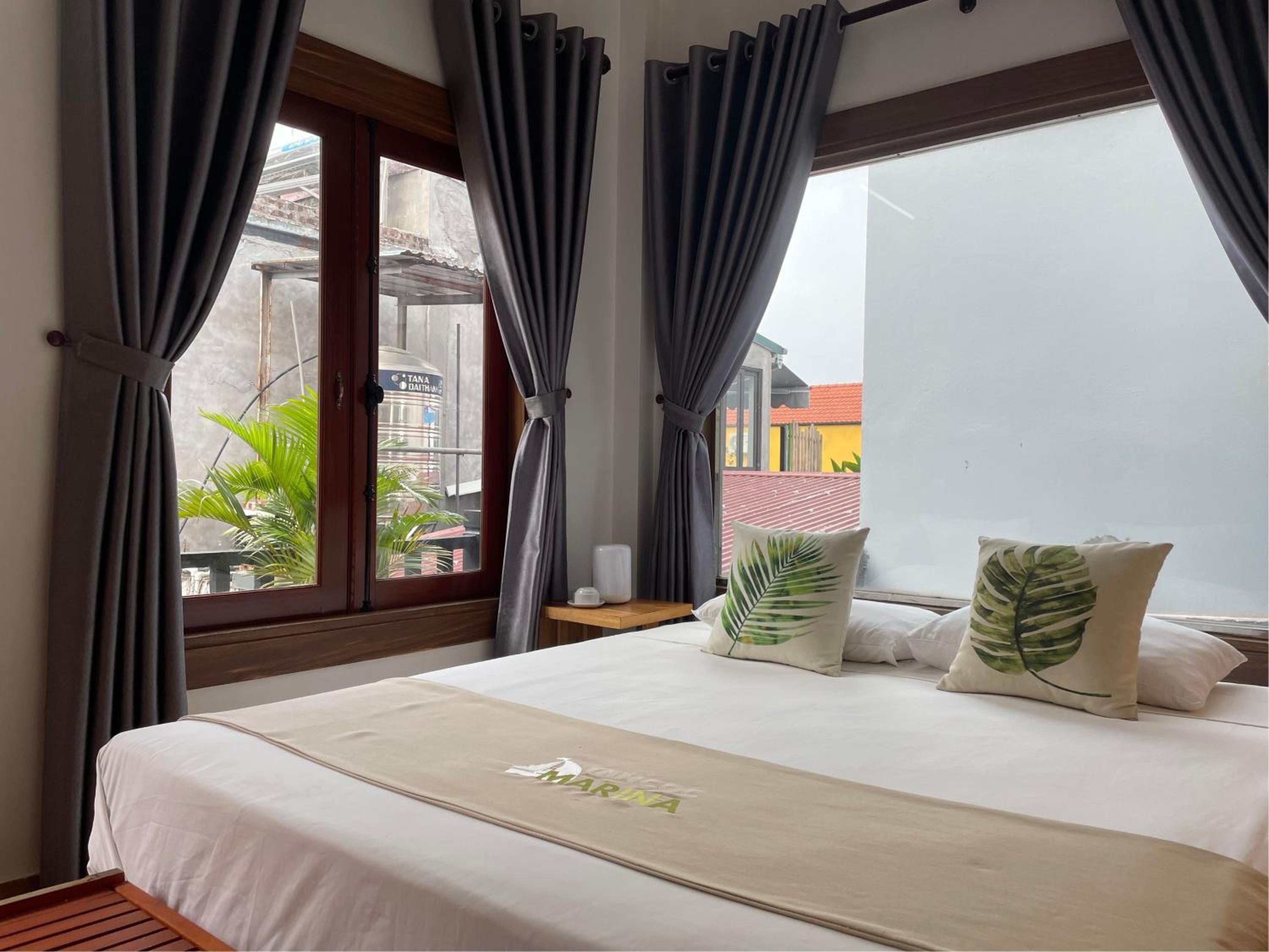 King Room with Balcony photo 1