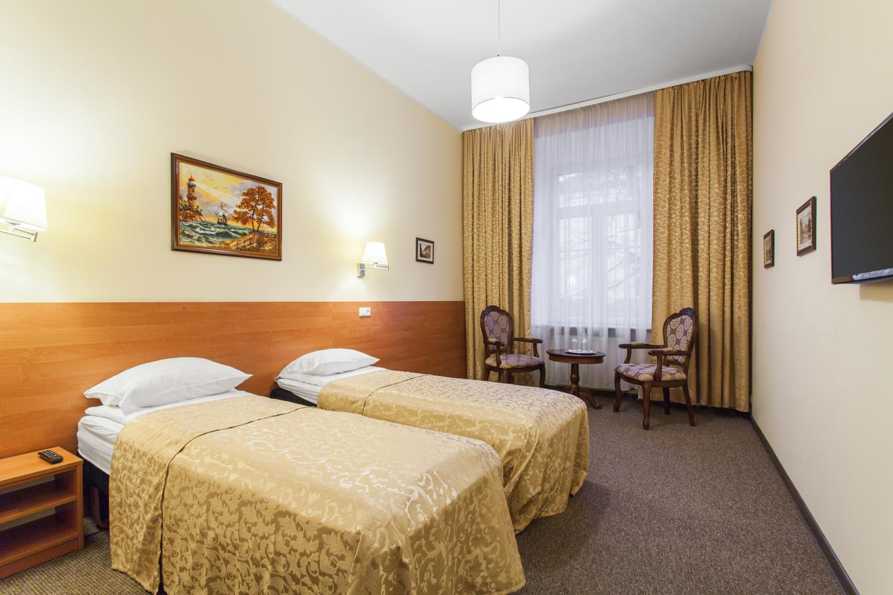 Double or Twin Room - Photo 1