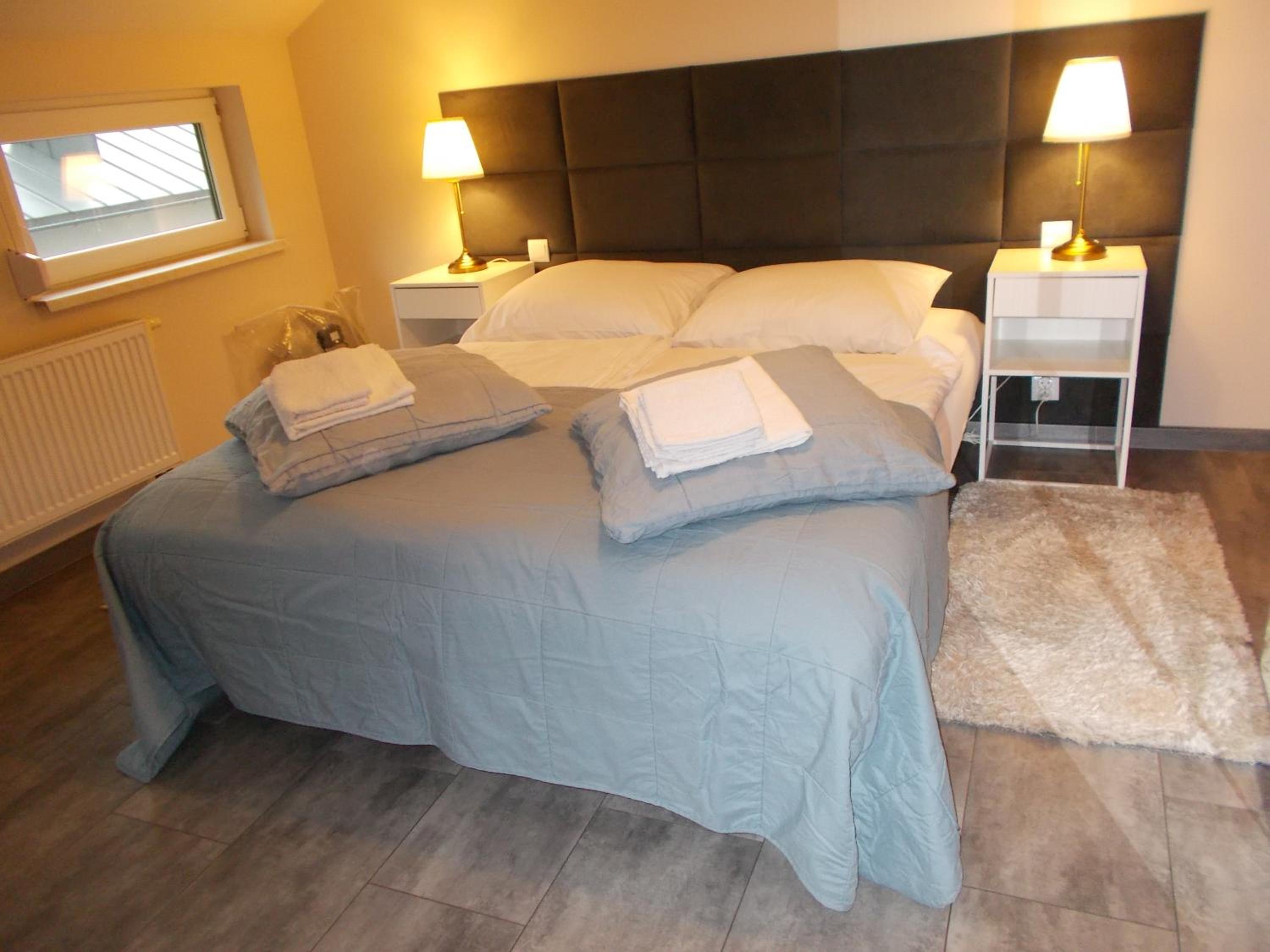 Double or Twin Room - Photo 4