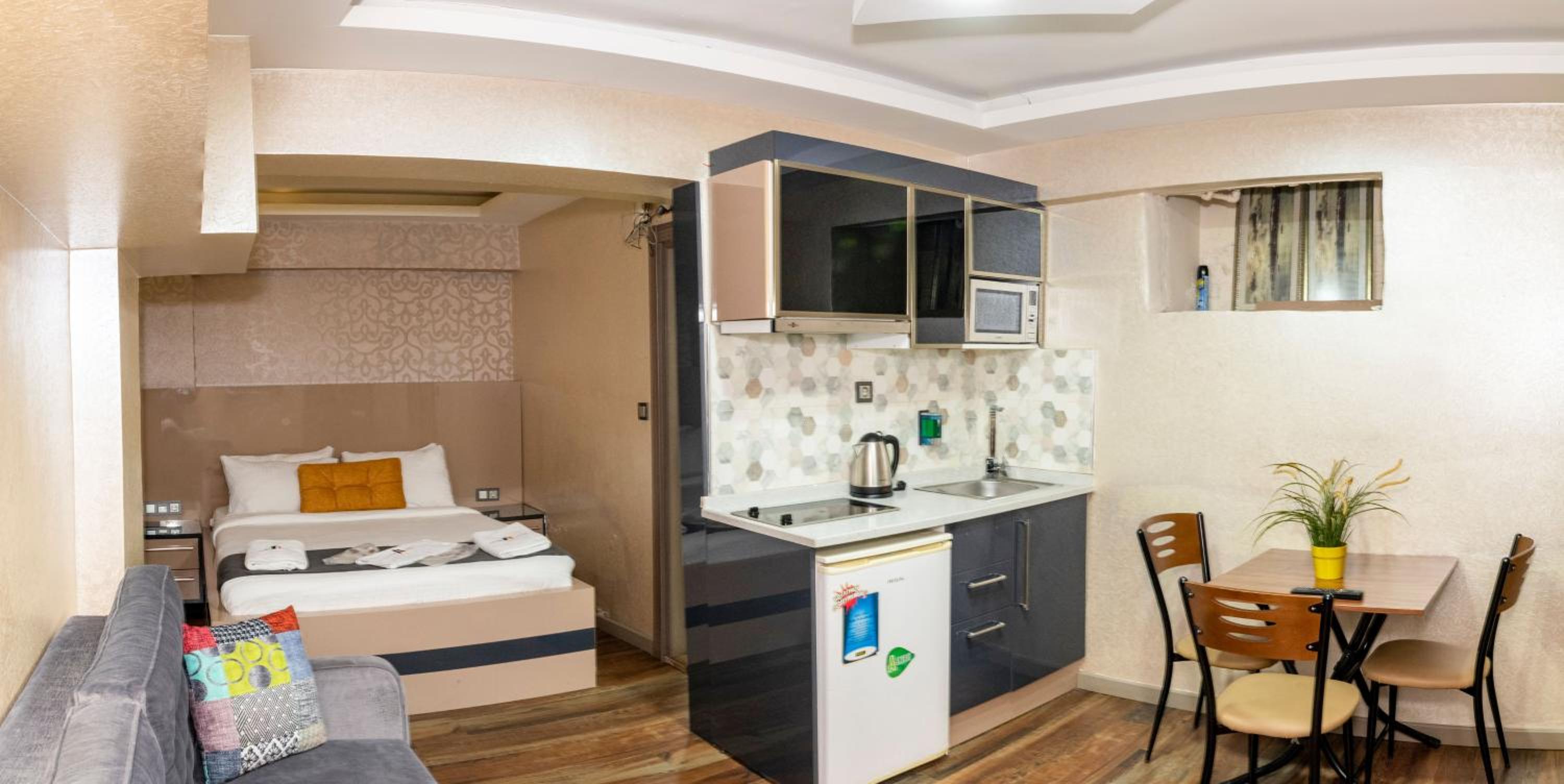Economy Suite - Basement photo 3