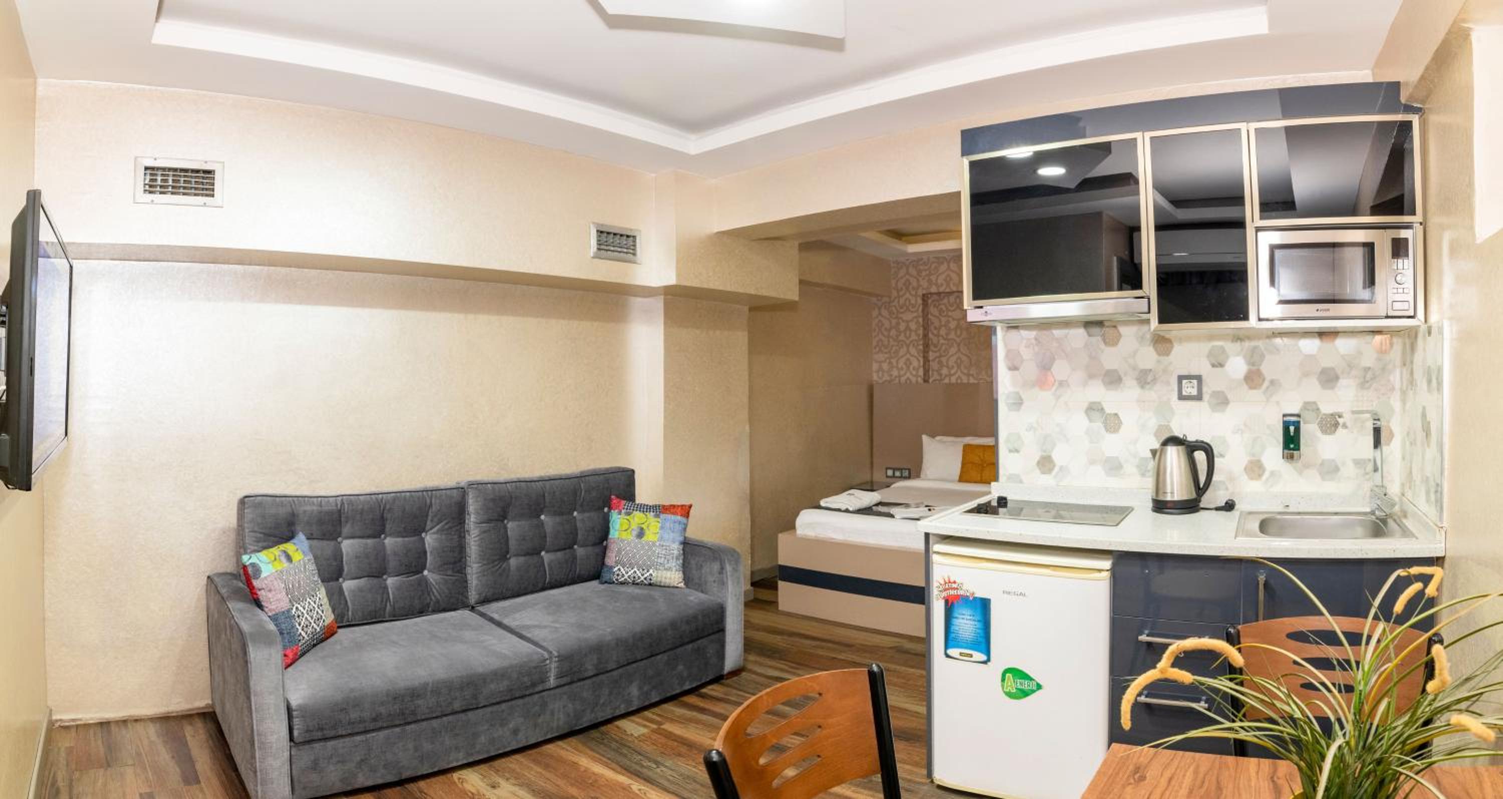 Economy Suite - Basement photo 2