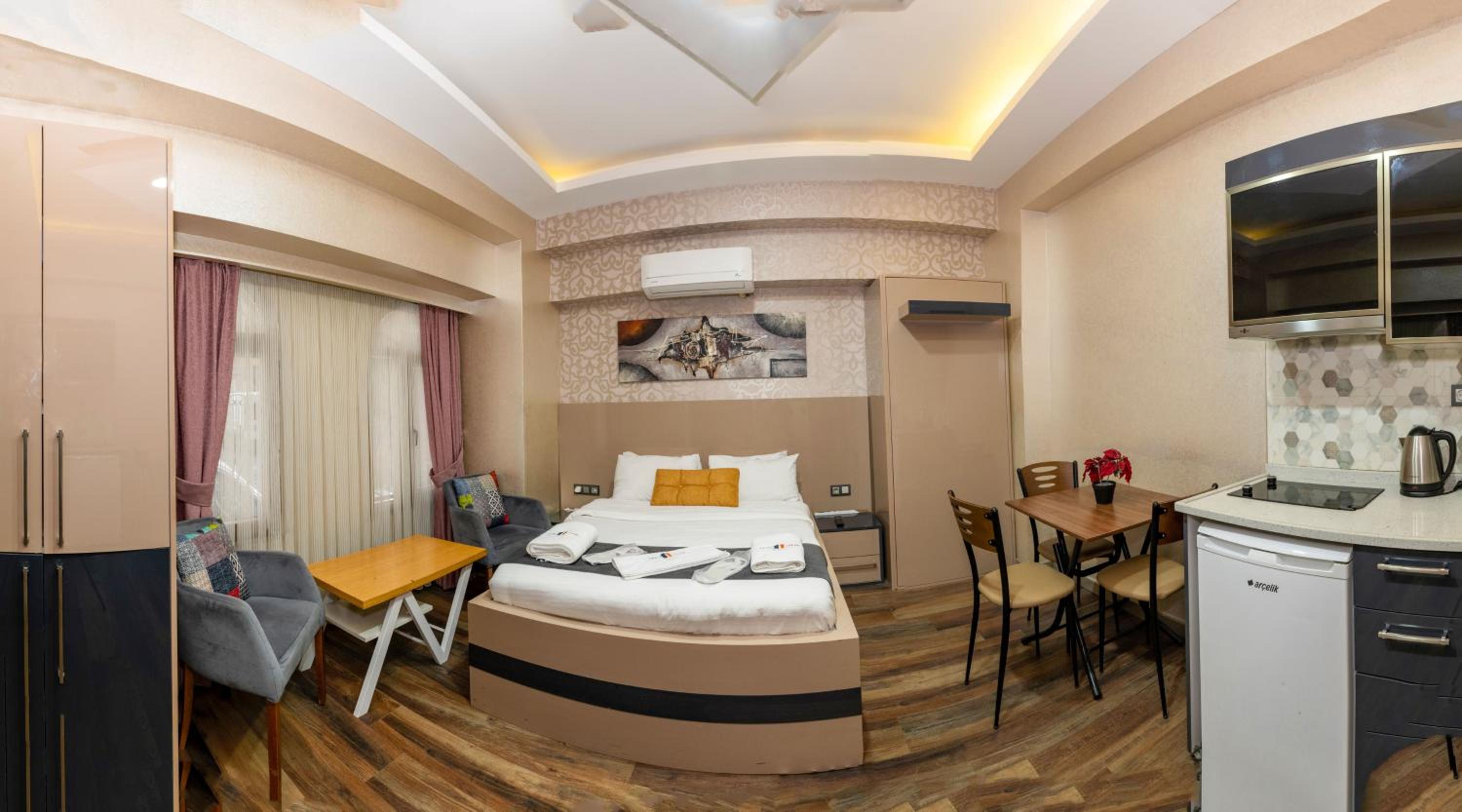 Suite - Ground Floor photo 1