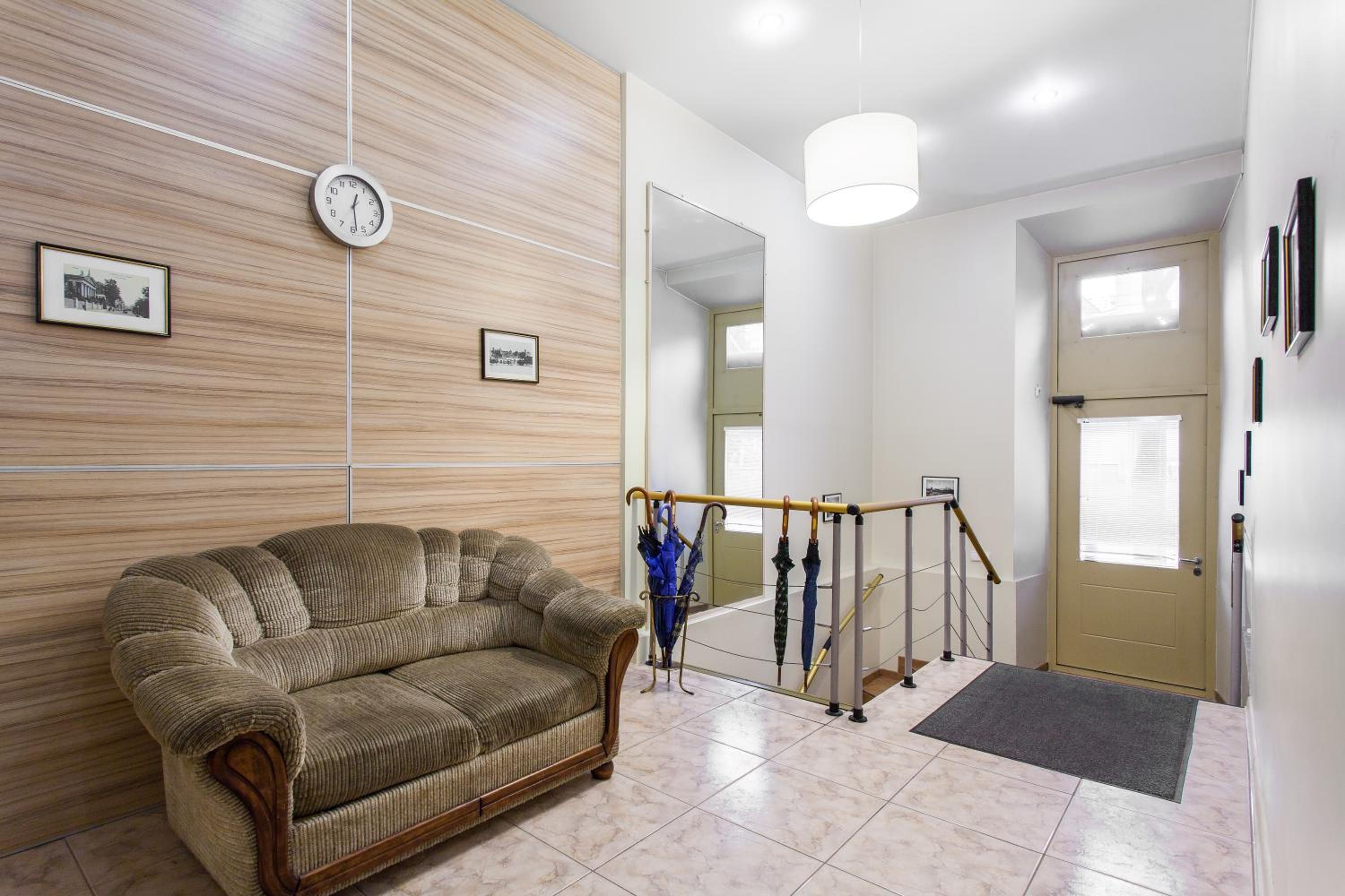Double or Twin Room - Photo 10