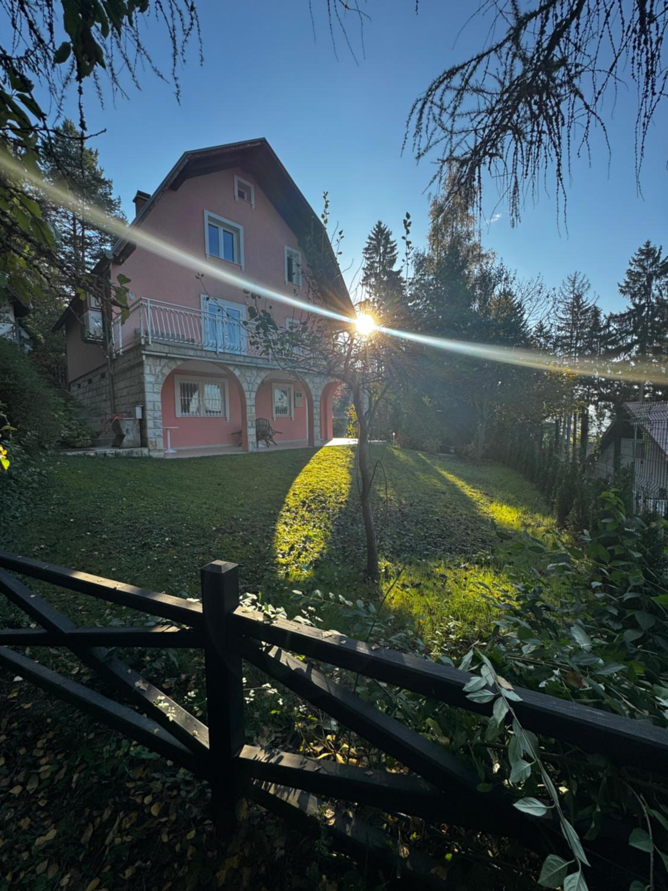 Villa photo 2