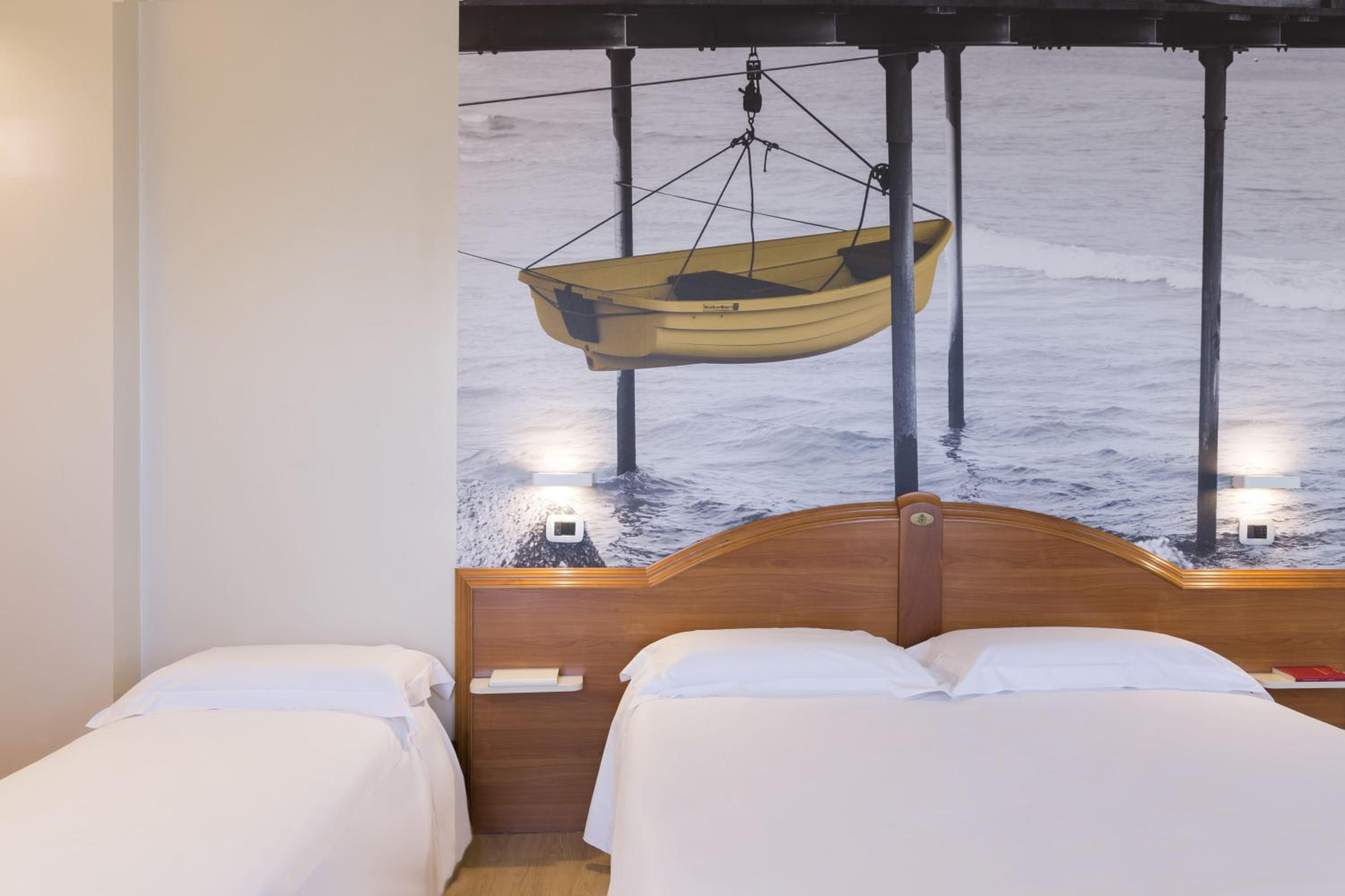 Quadruple Room - Photo 4