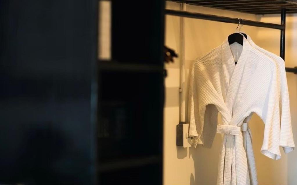 Deluxe Twin Room with Pool Access