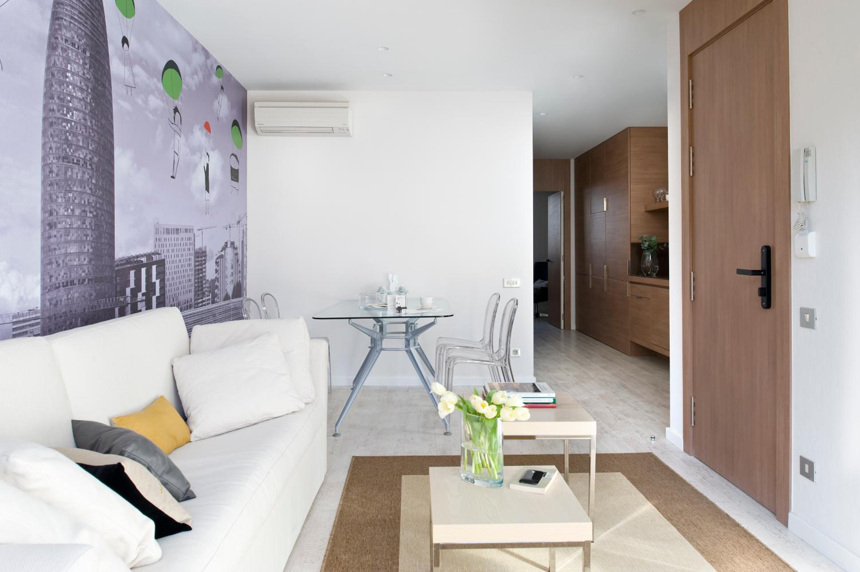 One-Bedroom Apartment with One Bathroom - Penthouse photo 3