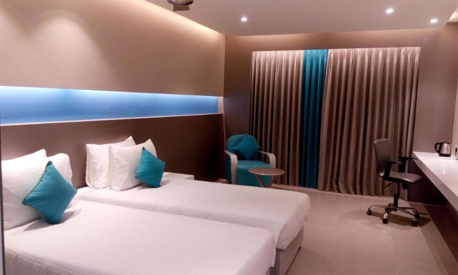 Deluxe Twin Room photo 3