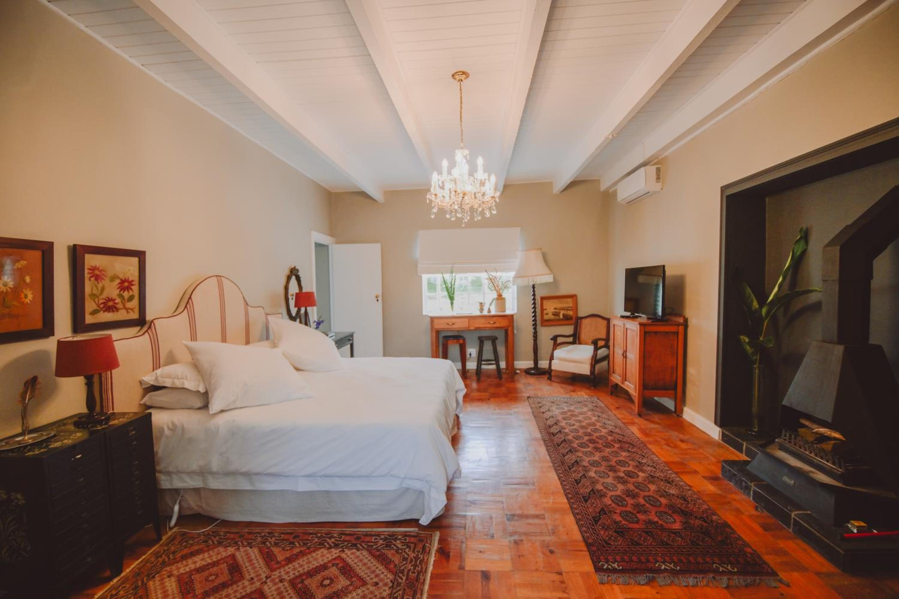 Superior King Suite