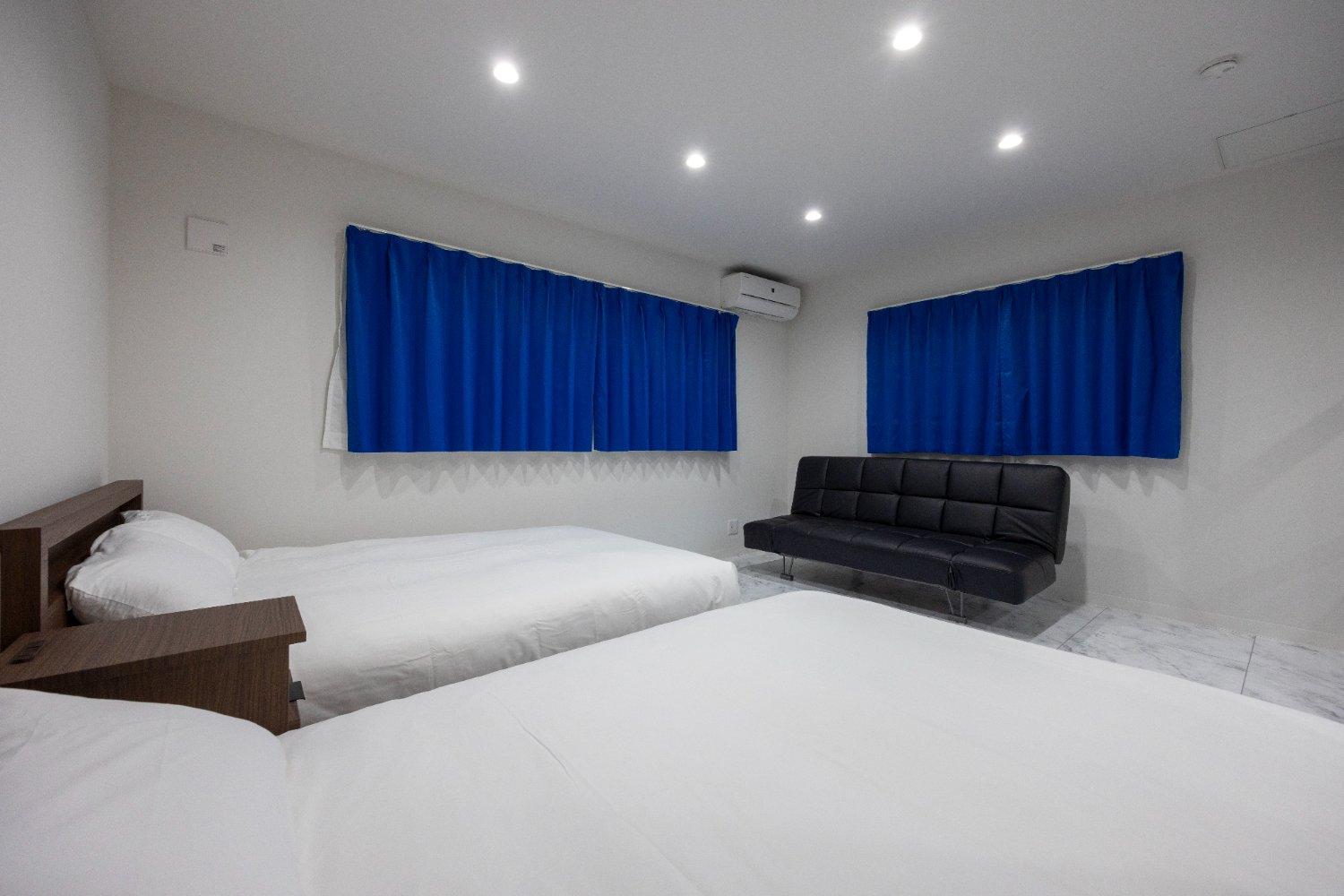 Three-Bedroom Apartment photo 2