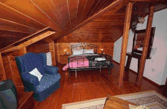 Standard Double or Twin Room - Photo 7