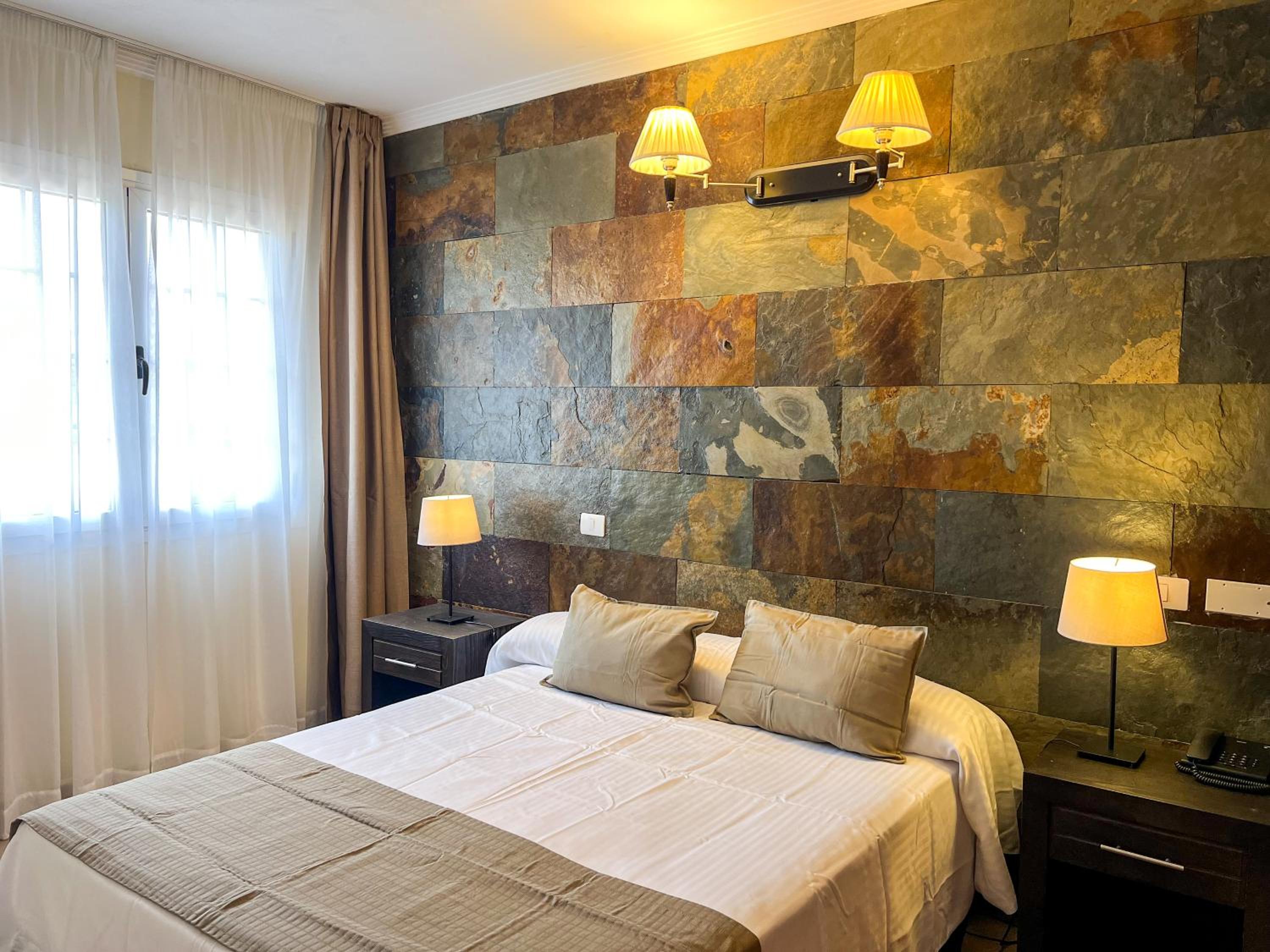 Family suite (3 adults)
