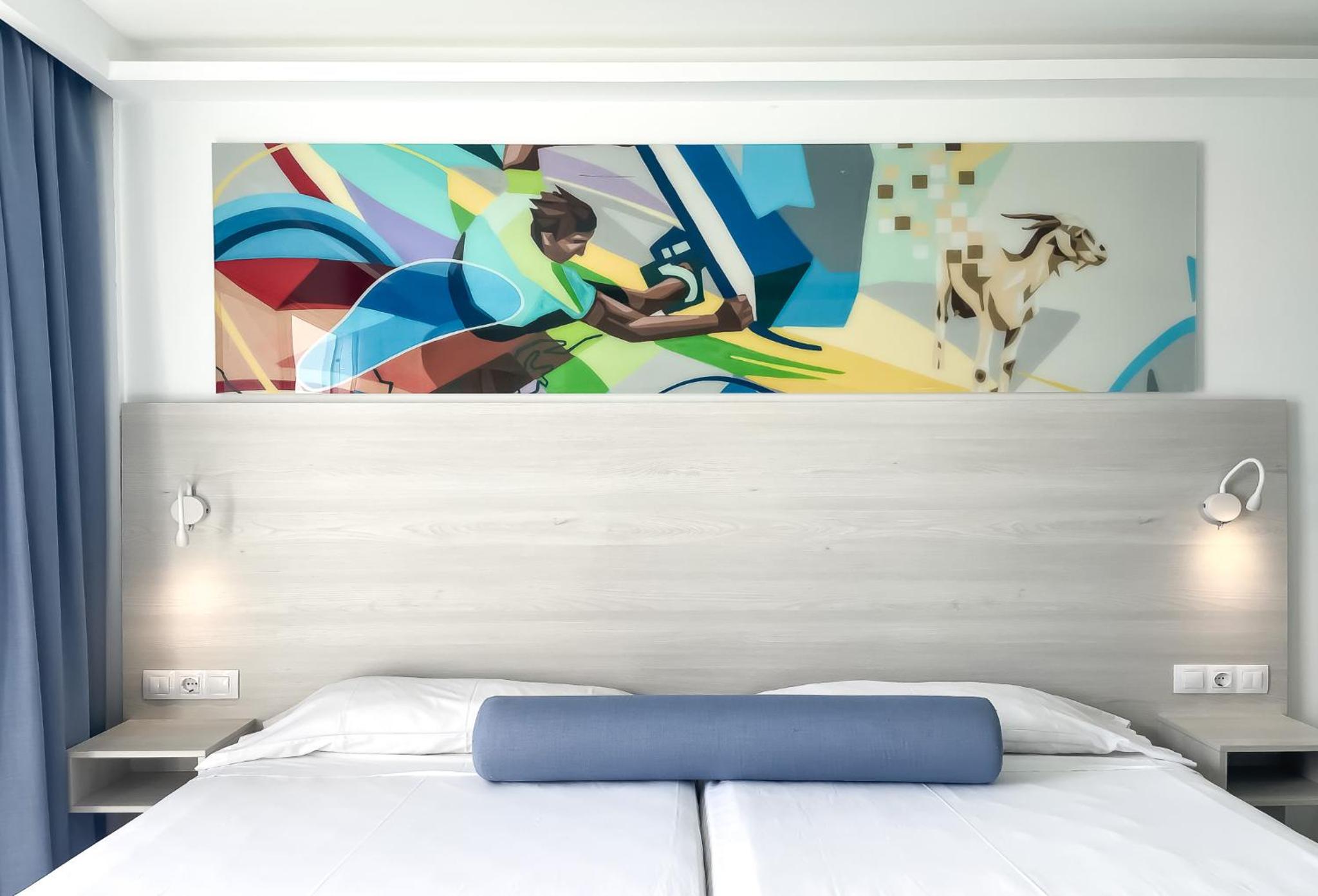 Habitación Doble con Vista a la Piscina